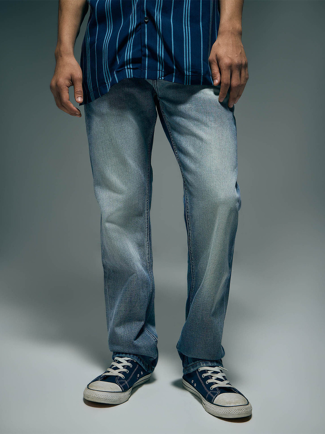 Flying Machine Men Classic Straight Fit Mid-Rise Light Fade Cotton Jeans
