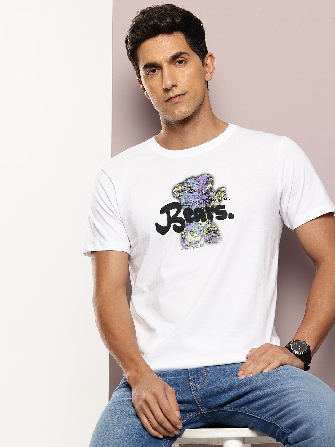 FROSEN FOX Graphic Printed Applique T-shirt