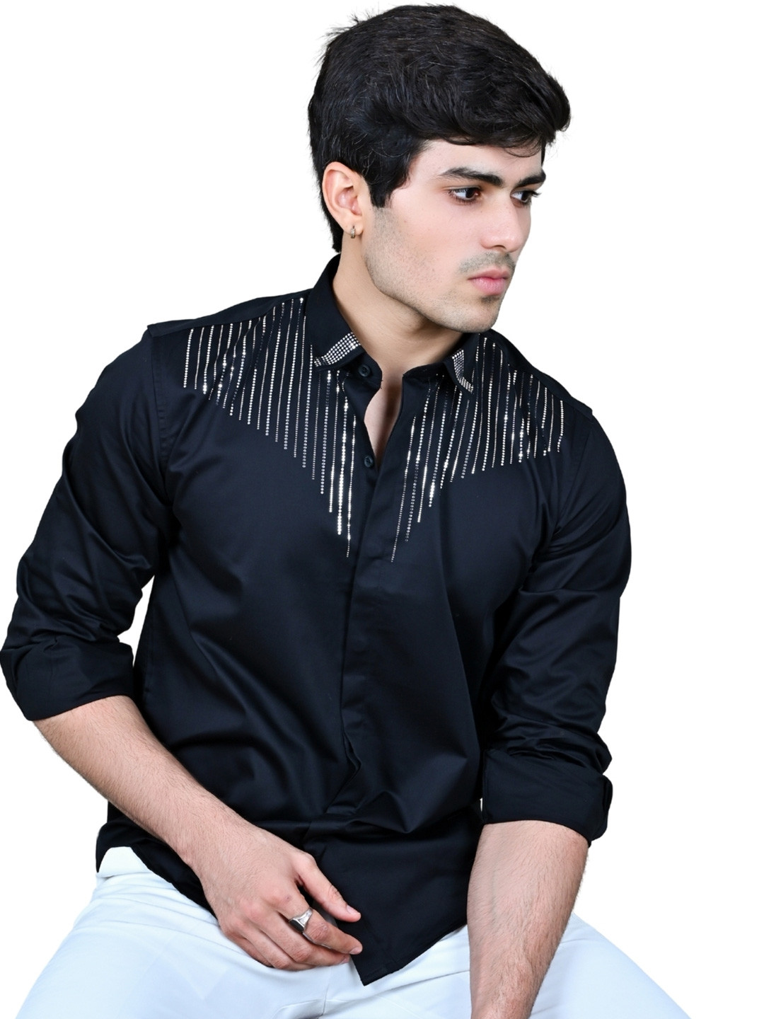 Suture Craft Club Swarovaski pattern Rhythmic waves Standard Slim Fit Printed Party Shirt