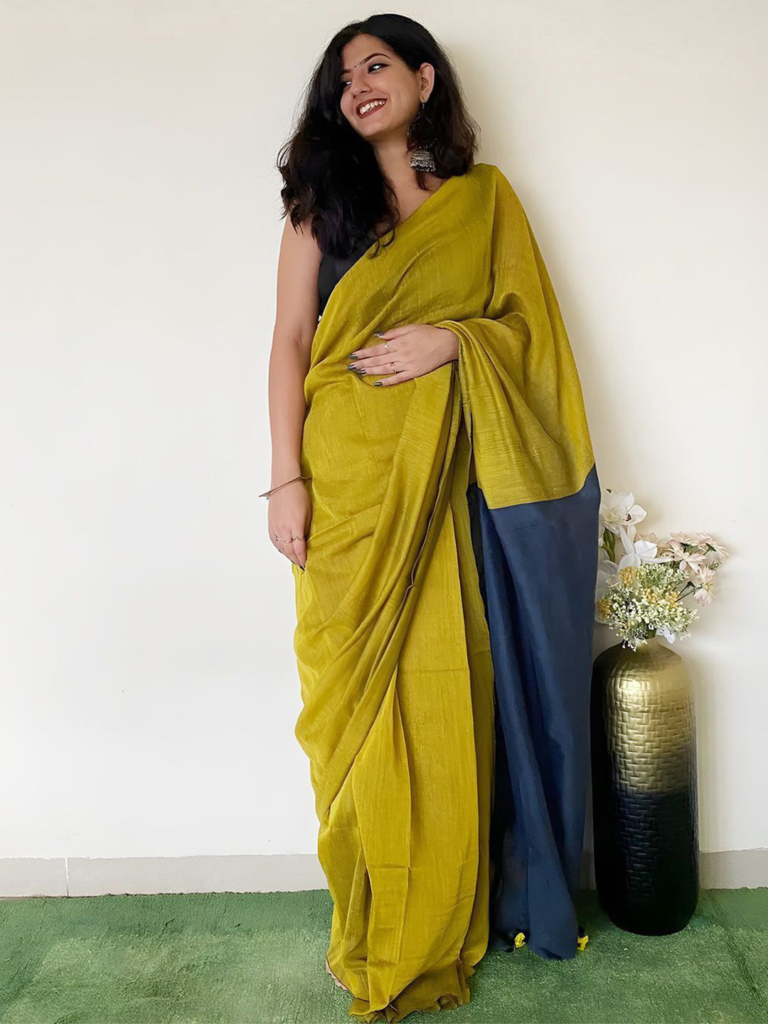 Jinal & Jinal Solid Pure Cotton Saree with Blouse Piece