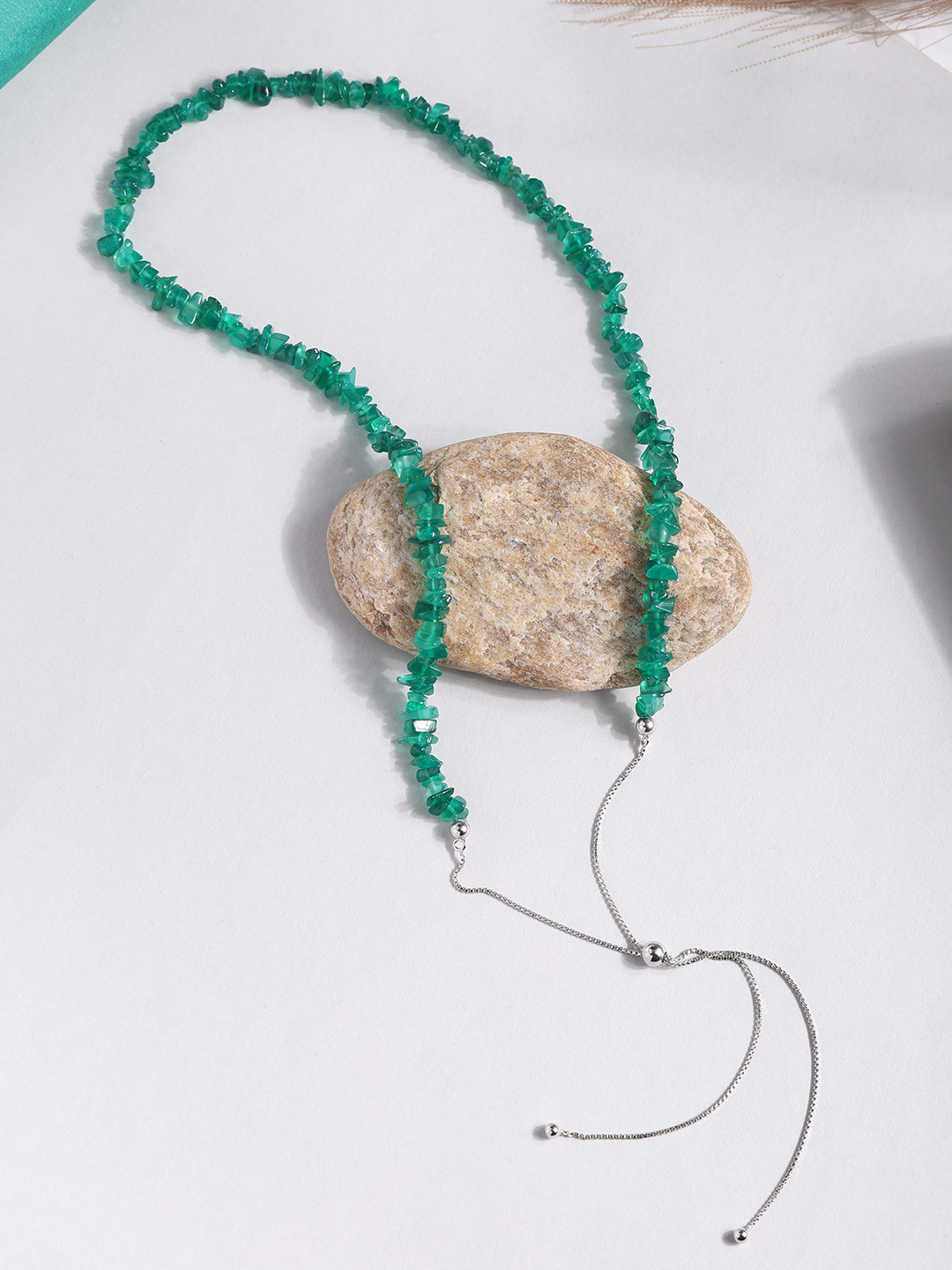 Ornate Jewels 925 Silver Green Onyx Raw Chips Necklace