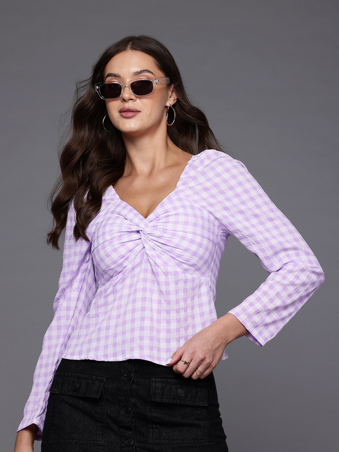 Freehand by The Indian Garage Co Checked Sweetheart Neck Twisted Crop Top