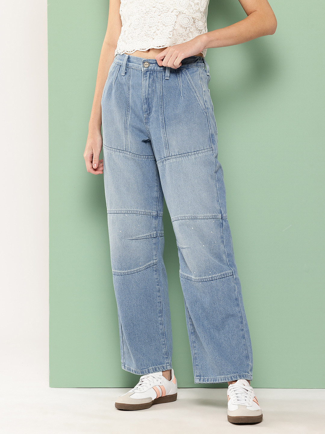 Killer Women Mid-Rise Light Fade Panelled Barrel Fit Jeans