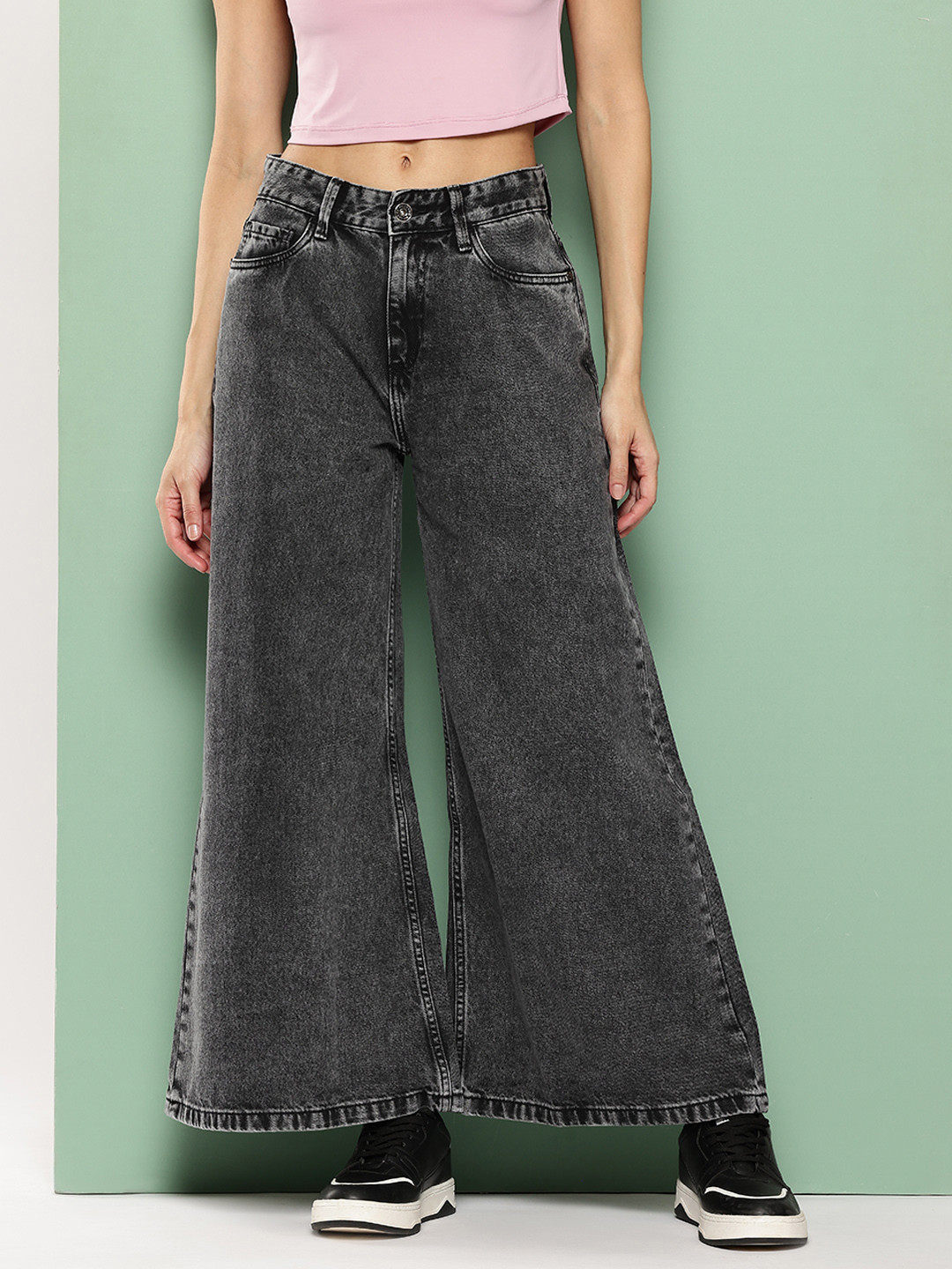 Killer Women Mid-Rise No Fade Flared Fit Jeans