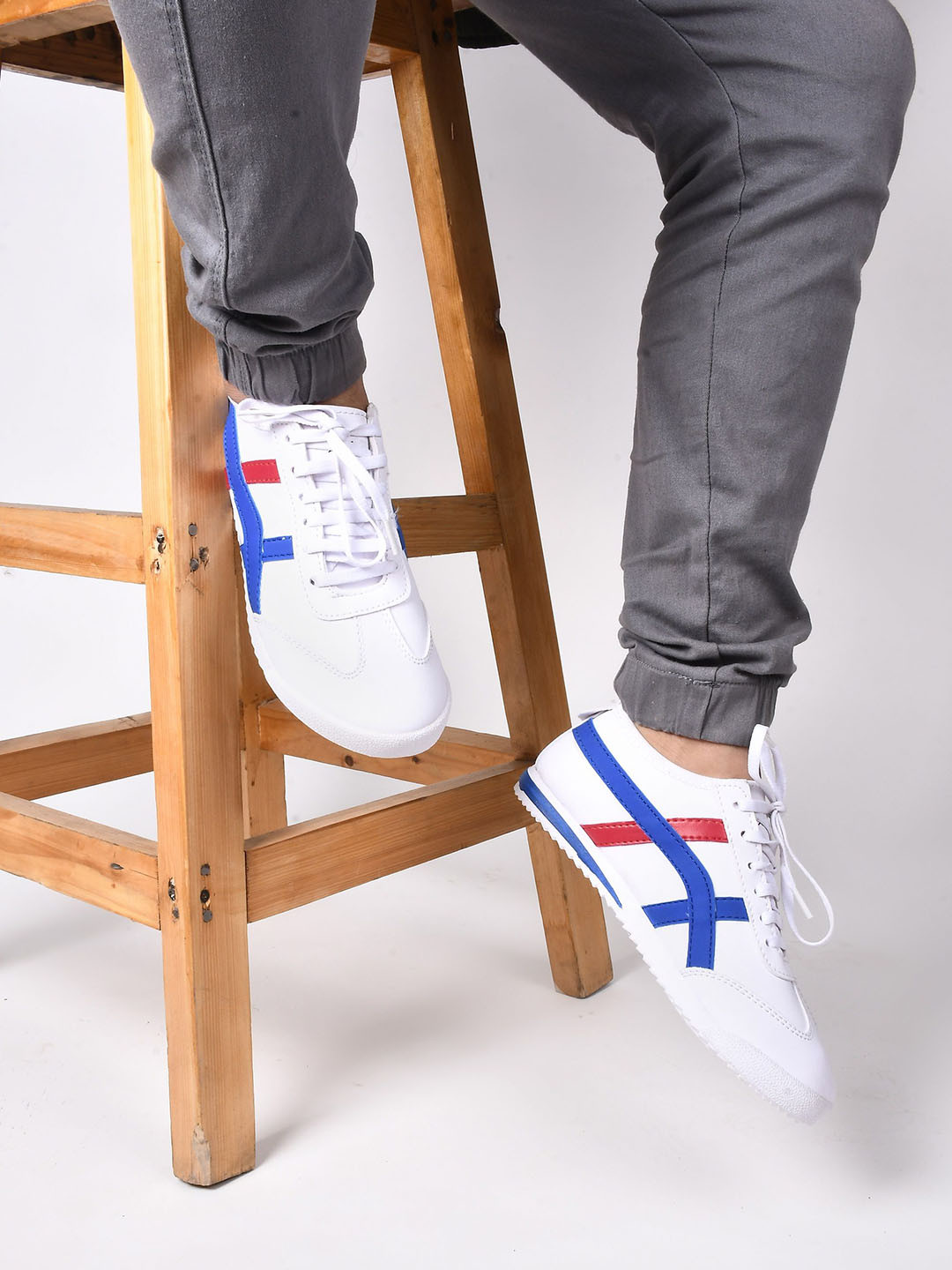 TRYME Men Solid EVA or Rubber Sneakers