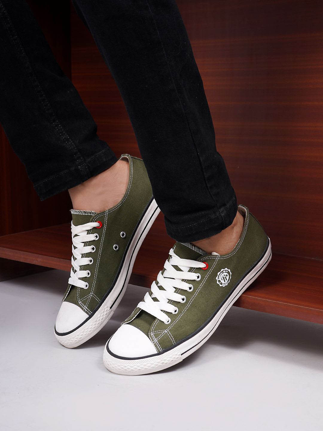 The Roadster Lifestyle Co. Men Everyday EVA or Rubber Casual Sneakers