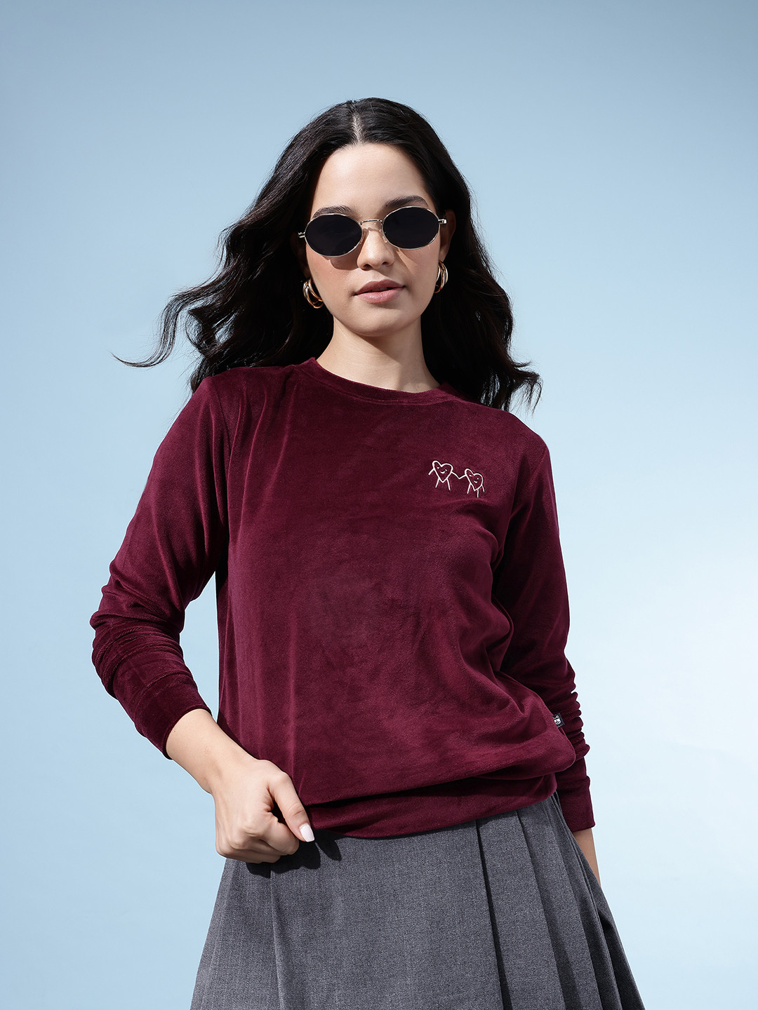 glitchez Velvet Embroidered Detail Sweatshirt