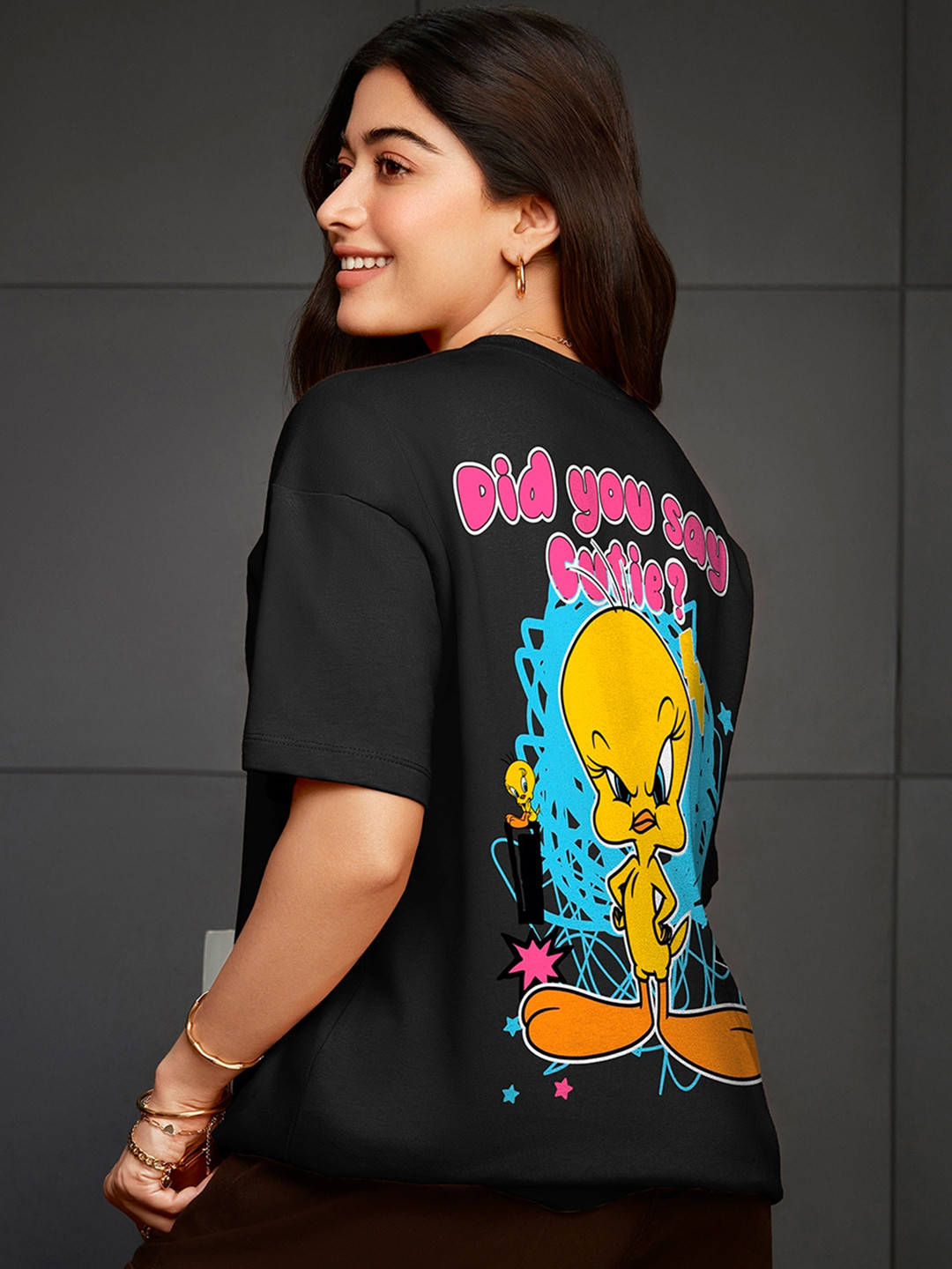 Bewakoof Women Official Looney Tunes Merchandise Tweety Graphic Printed Oversized T-shirt