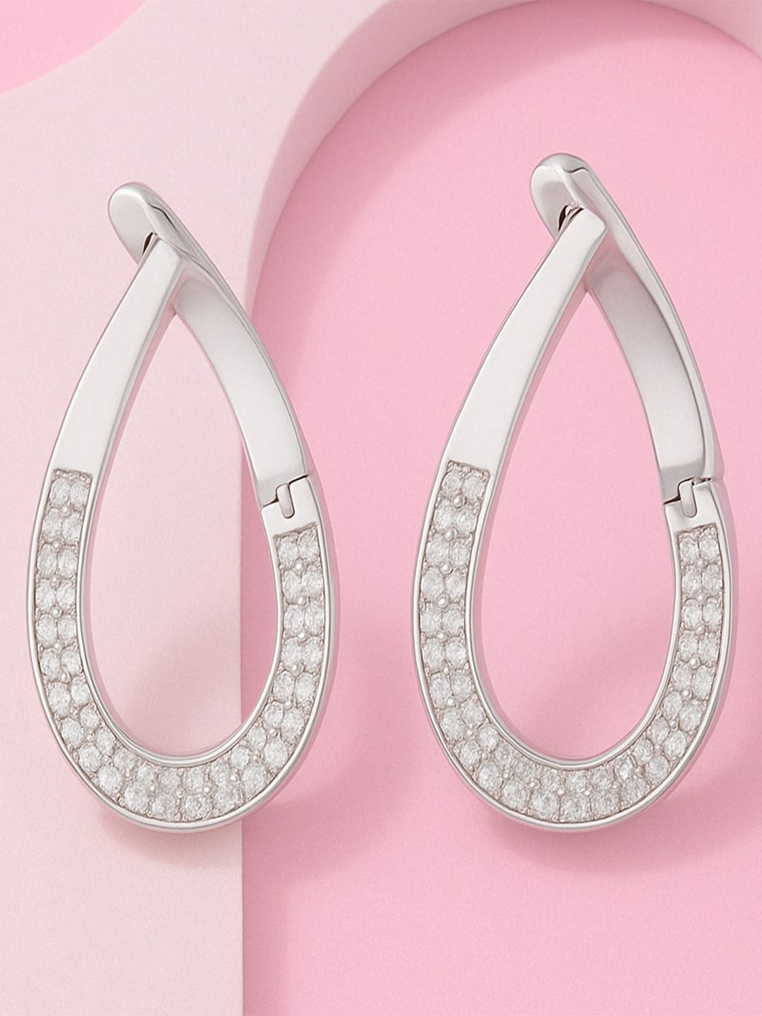 Zisthi 925 Sterling Silver Rhodium-Plated Forever Byepass Pear Silver Earring