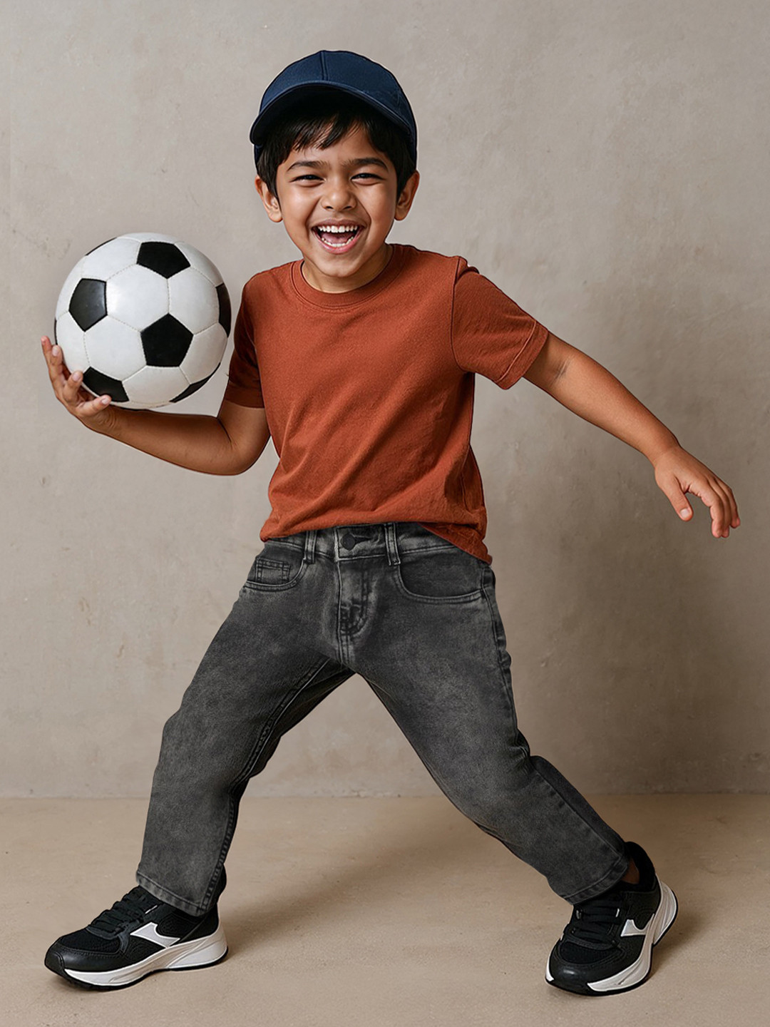 TALES & STORIES Boys Slim Fit Mid-Rise Light Fade Stretchable Jeans