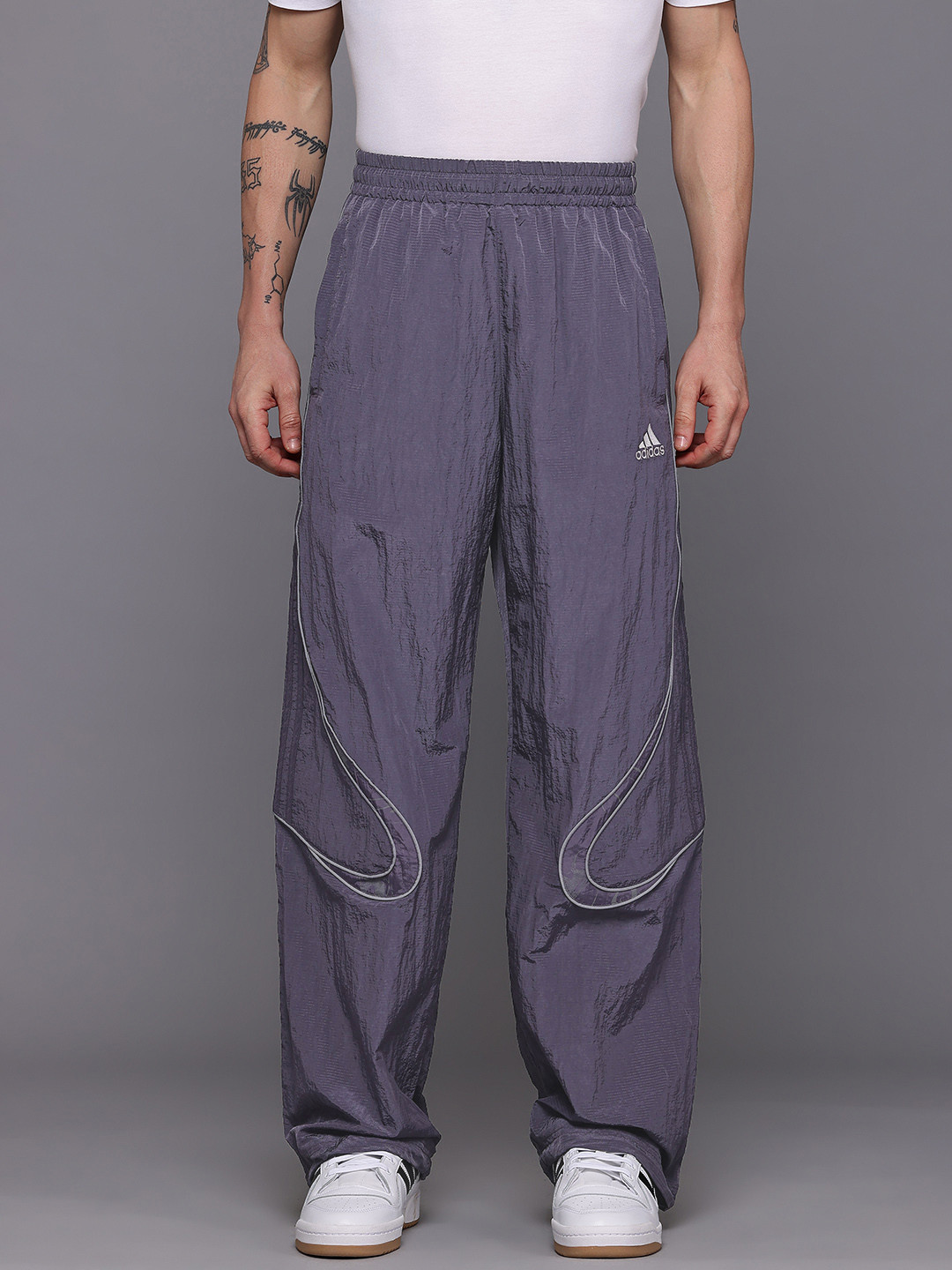 ADIDAS Originals Men Brand Logo Detail Relaxed Fit Track Pants with Contrast Piping