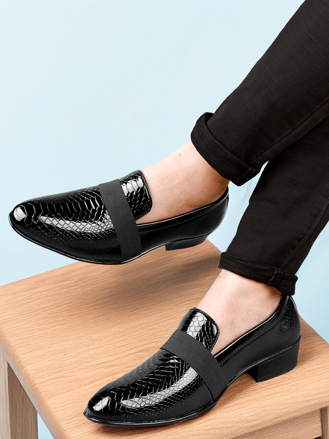 Bxxy Men Solid Synthetic Patent Regular Mojaris