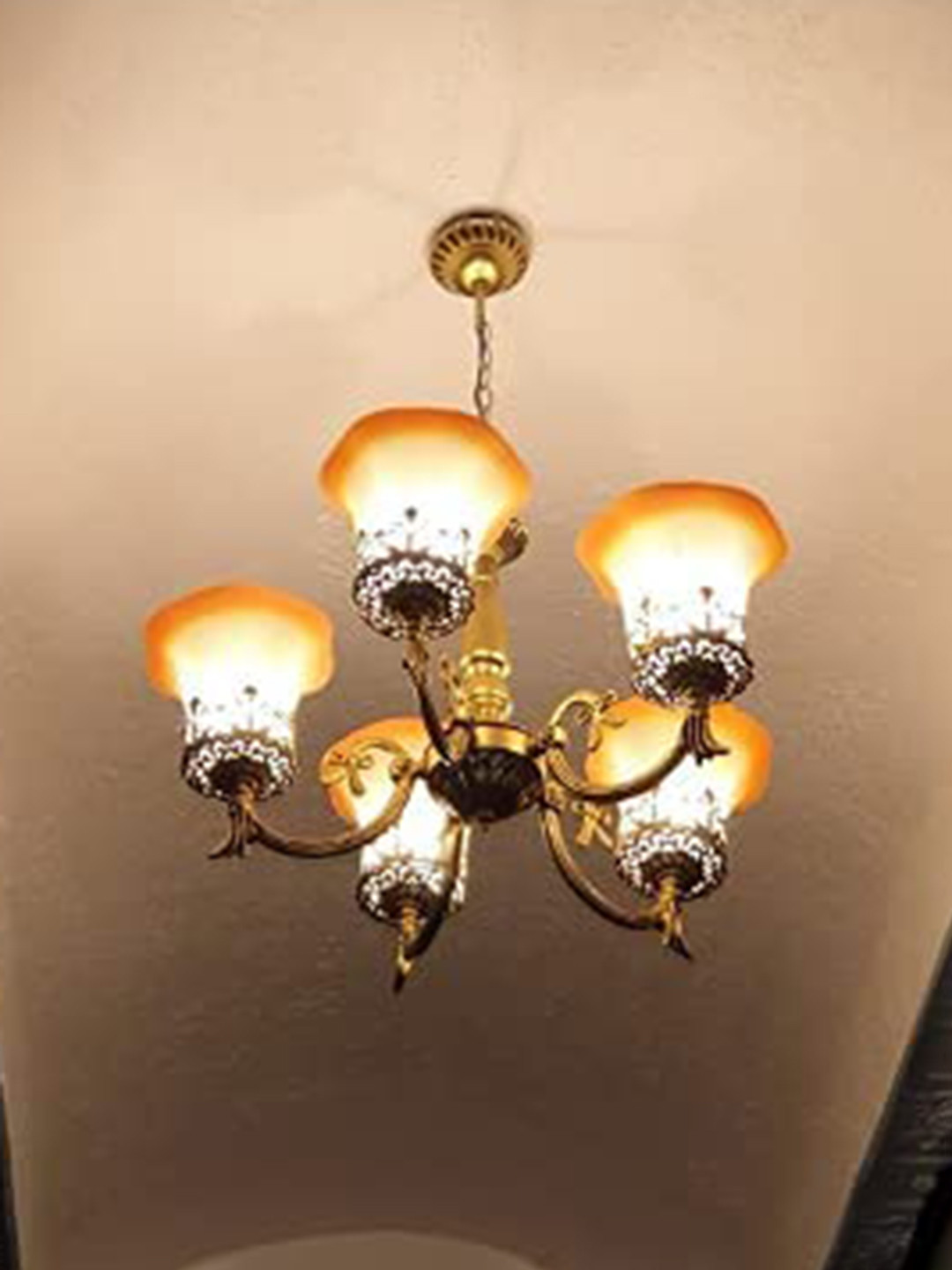 KINIS Modern and Unique Style Gold-Toned & Black Quirky Ceiling Lamp