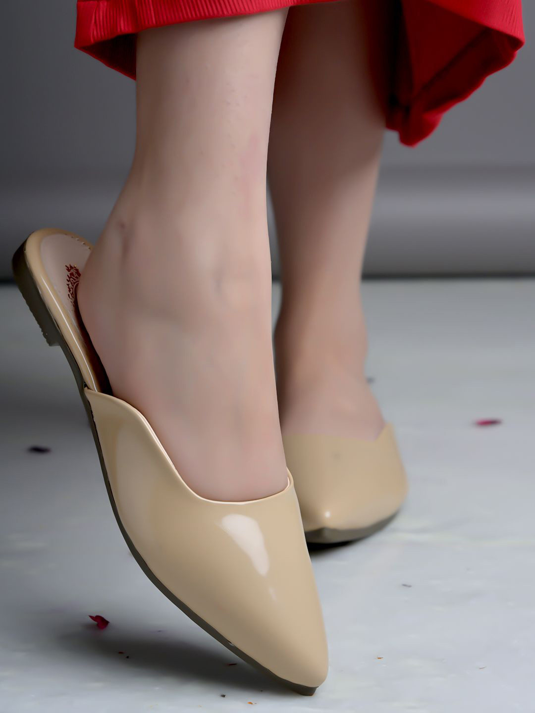 Stylestry Women Solid Casual Mules Flats