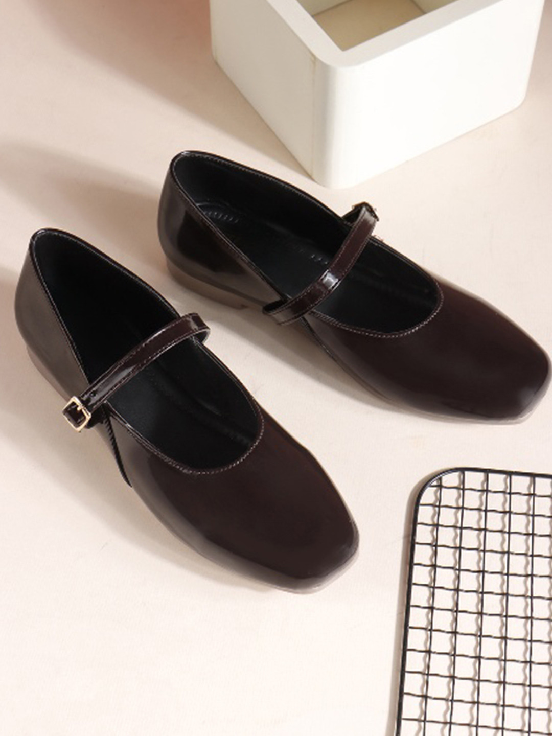 Try Me Women Solid Round Toe Flatforms Casual Shoes