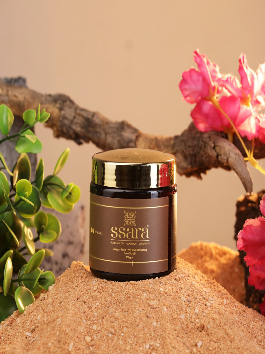 The Ssara Dragon Fruit Vitamin B5 Exfoliating Face Scrub- 100 g