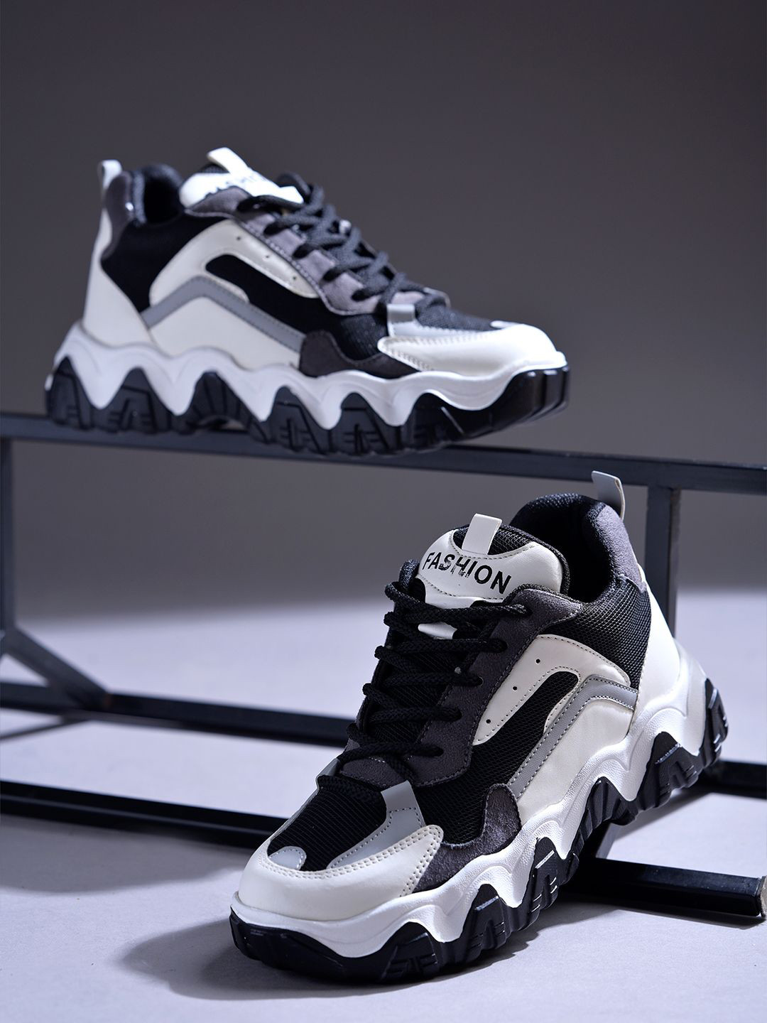 Stylestry Women Mesh Round Toe Sneakers Casual Shoes