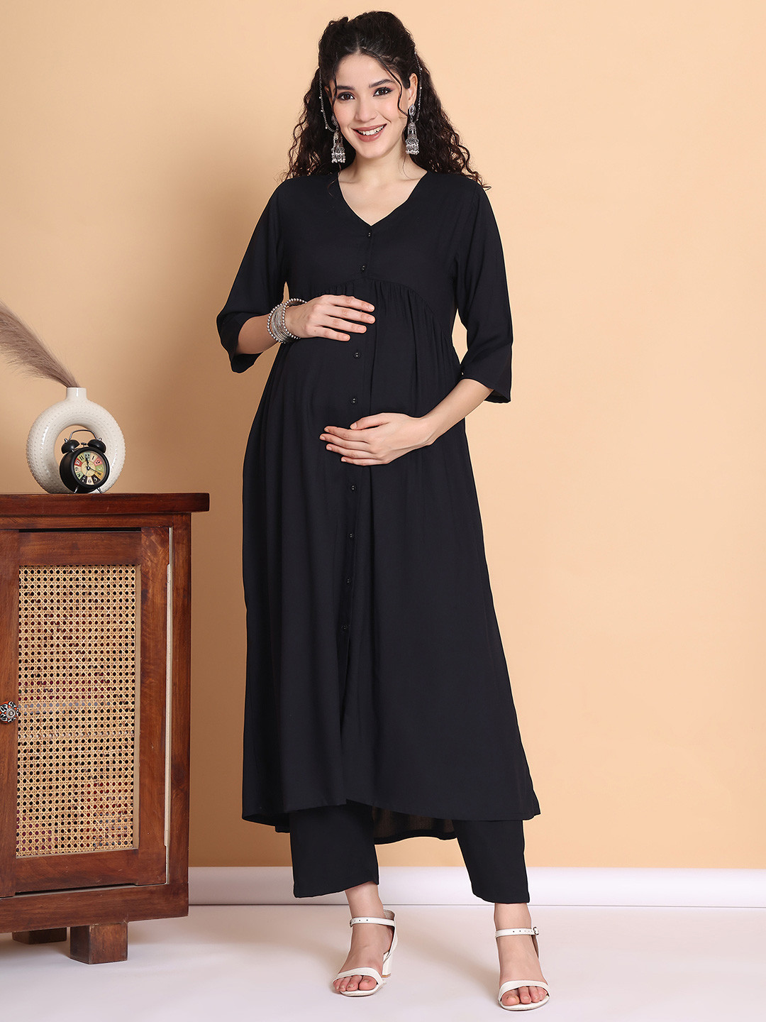 Secret Wish Empire V-Neck Maternity Anarkali Kurta With Trousers