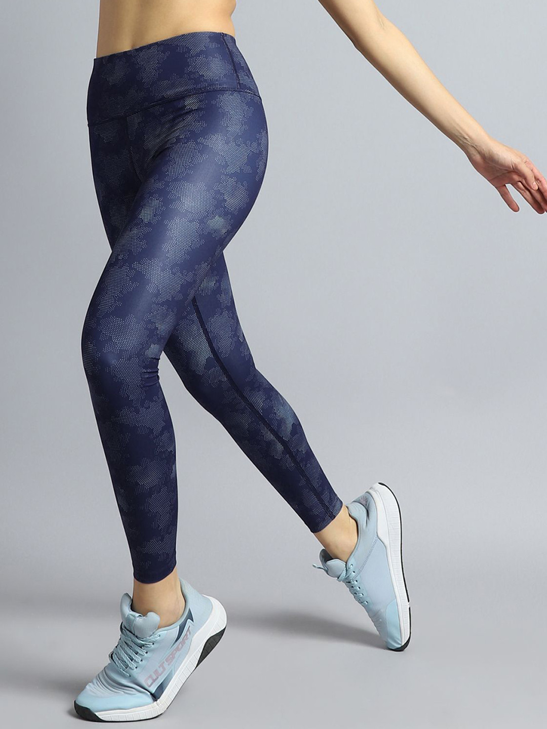 CULT Women Navy Dance Flow AOP COMFlex Tights