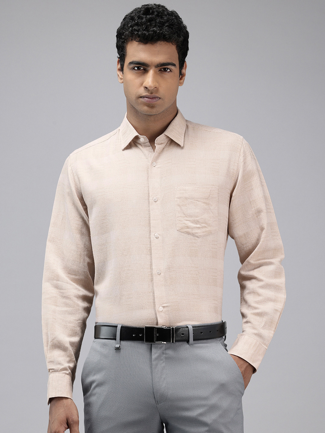 Van Heusen Linen Cotton Self Design Custom Fit Textured Formal Shirt