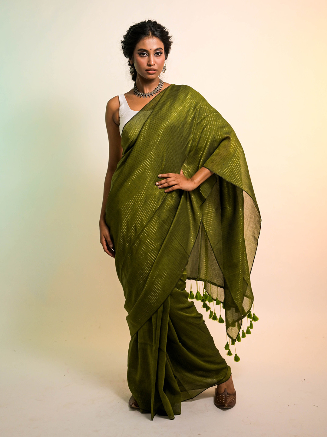 HUTS AND LOOMS Striped Pure Cotton Saree