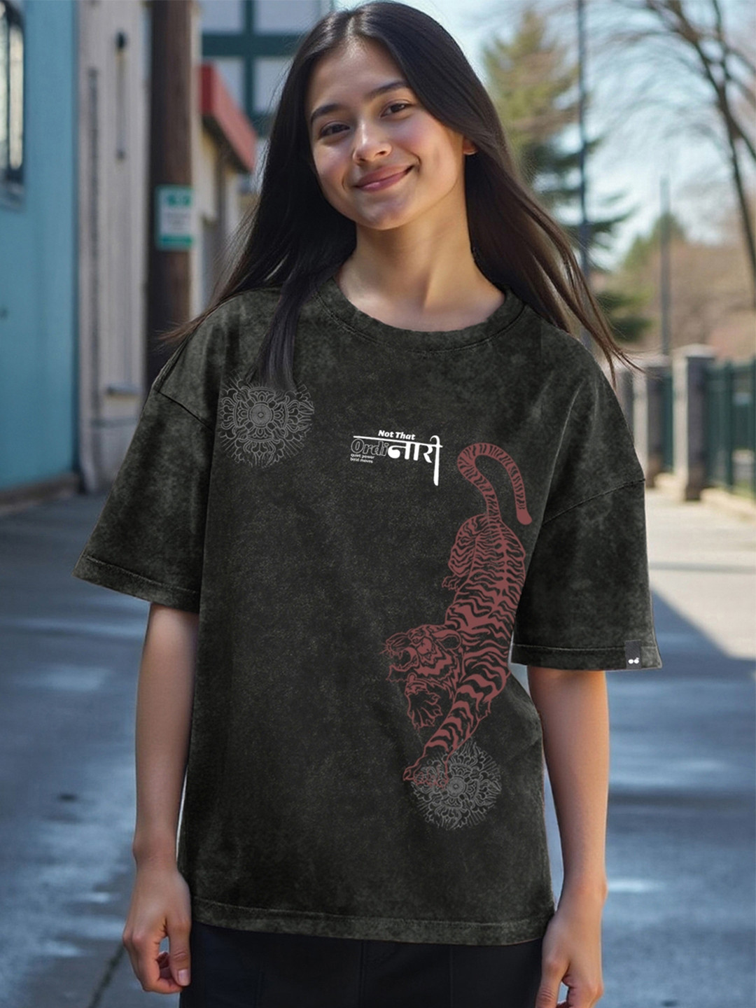 Bewakoof Ordinari Graphic Printed Pure Cotton Oversized Acid Wash T-shirt