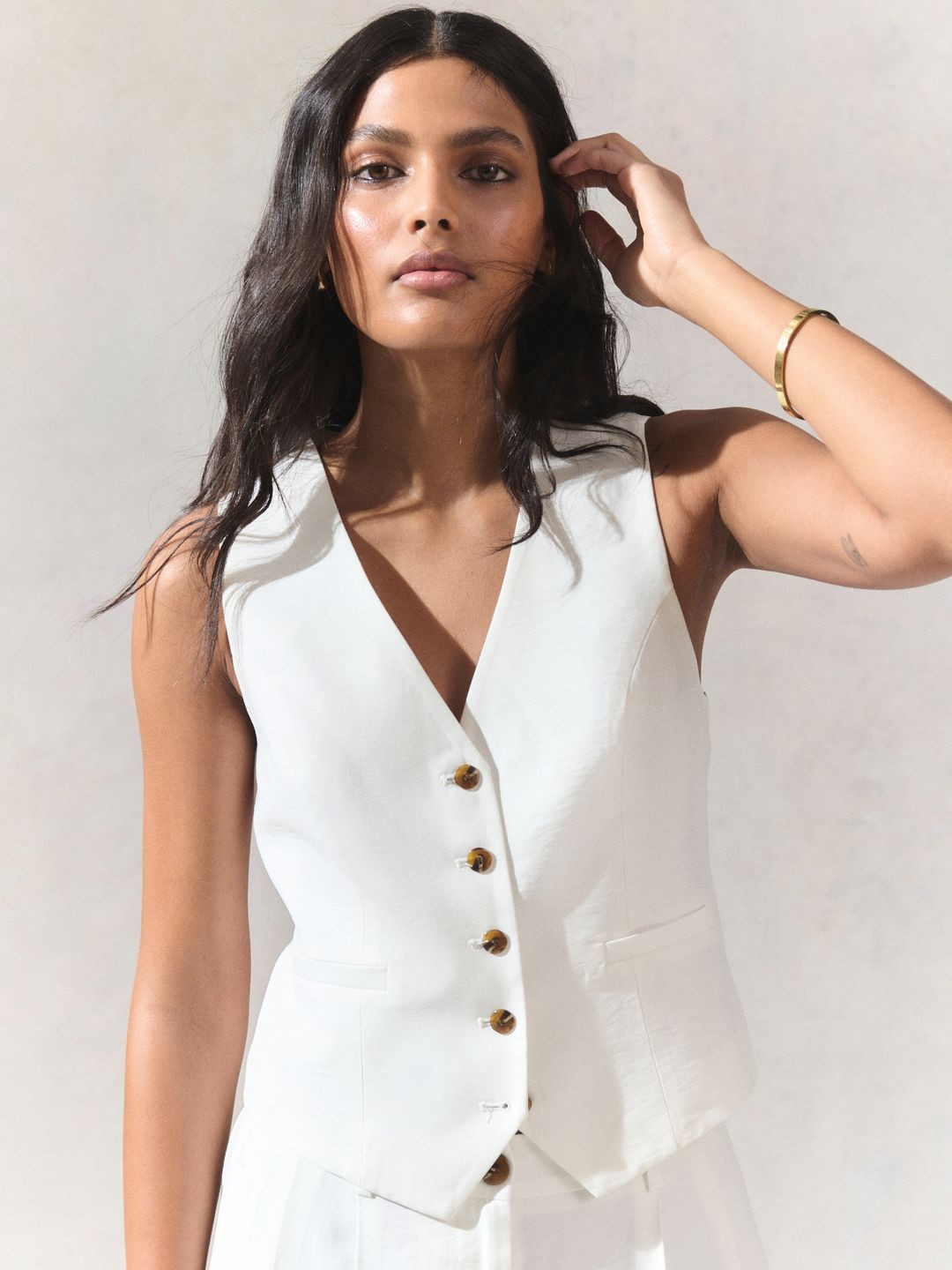 MANGO V-Neck Single-Breasted Semiformal Waistcoat