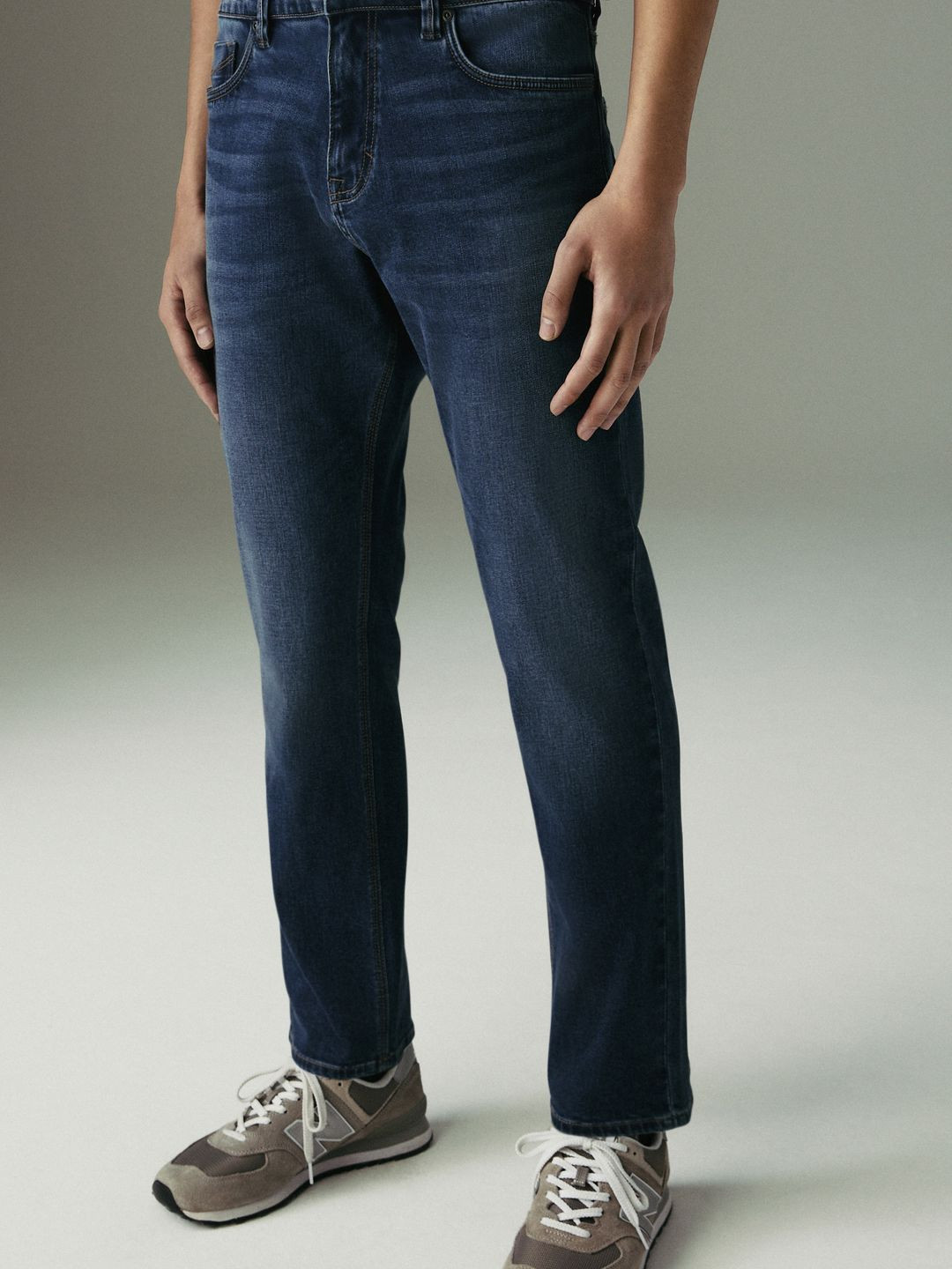NEXT Men Motion Flex Slim Fit Light Fade Stretchable Jeans