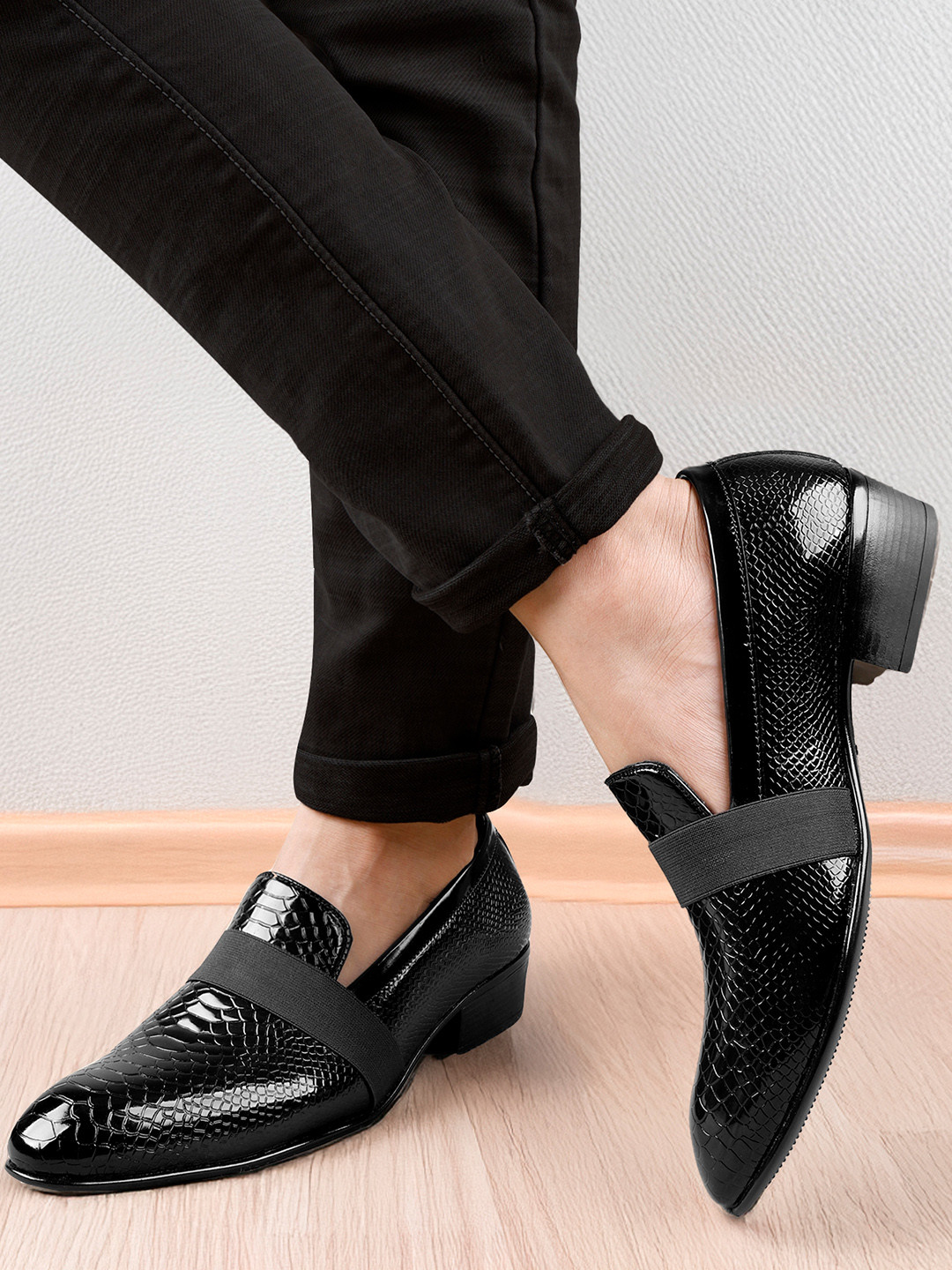 Bxxy Men Textured Round Toe Slip-On Party Wear Loafers