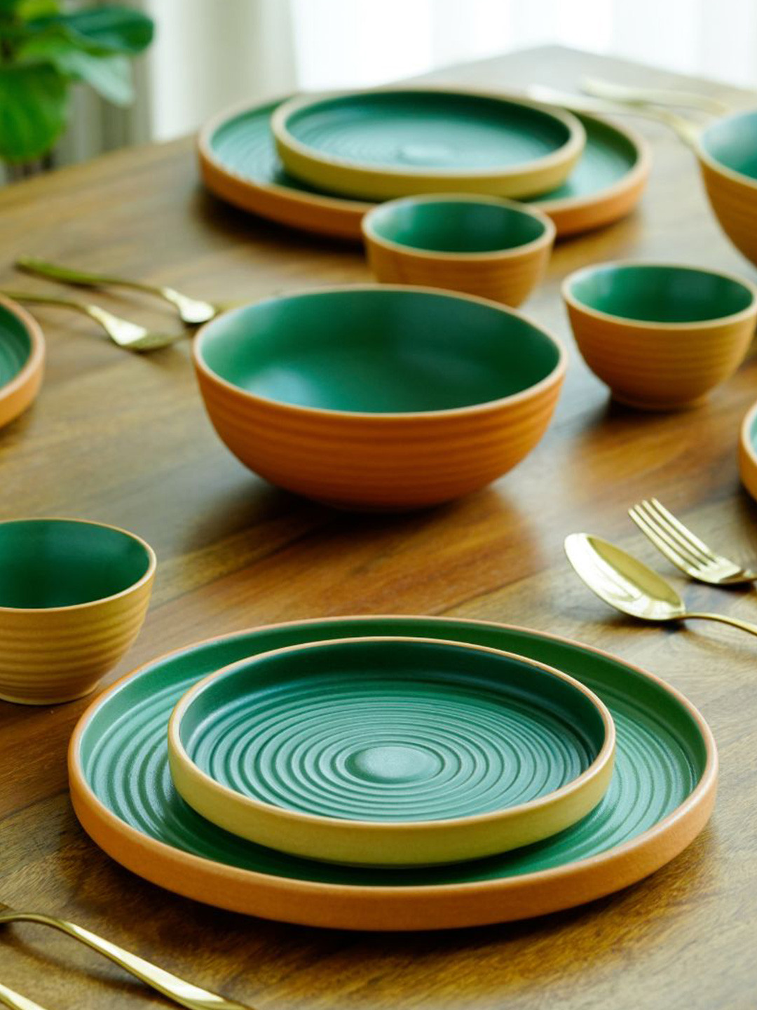 SHAY Japandi Collection Klay Green Solid Stoneware Easy to Clean 21 Piece Dinner Set