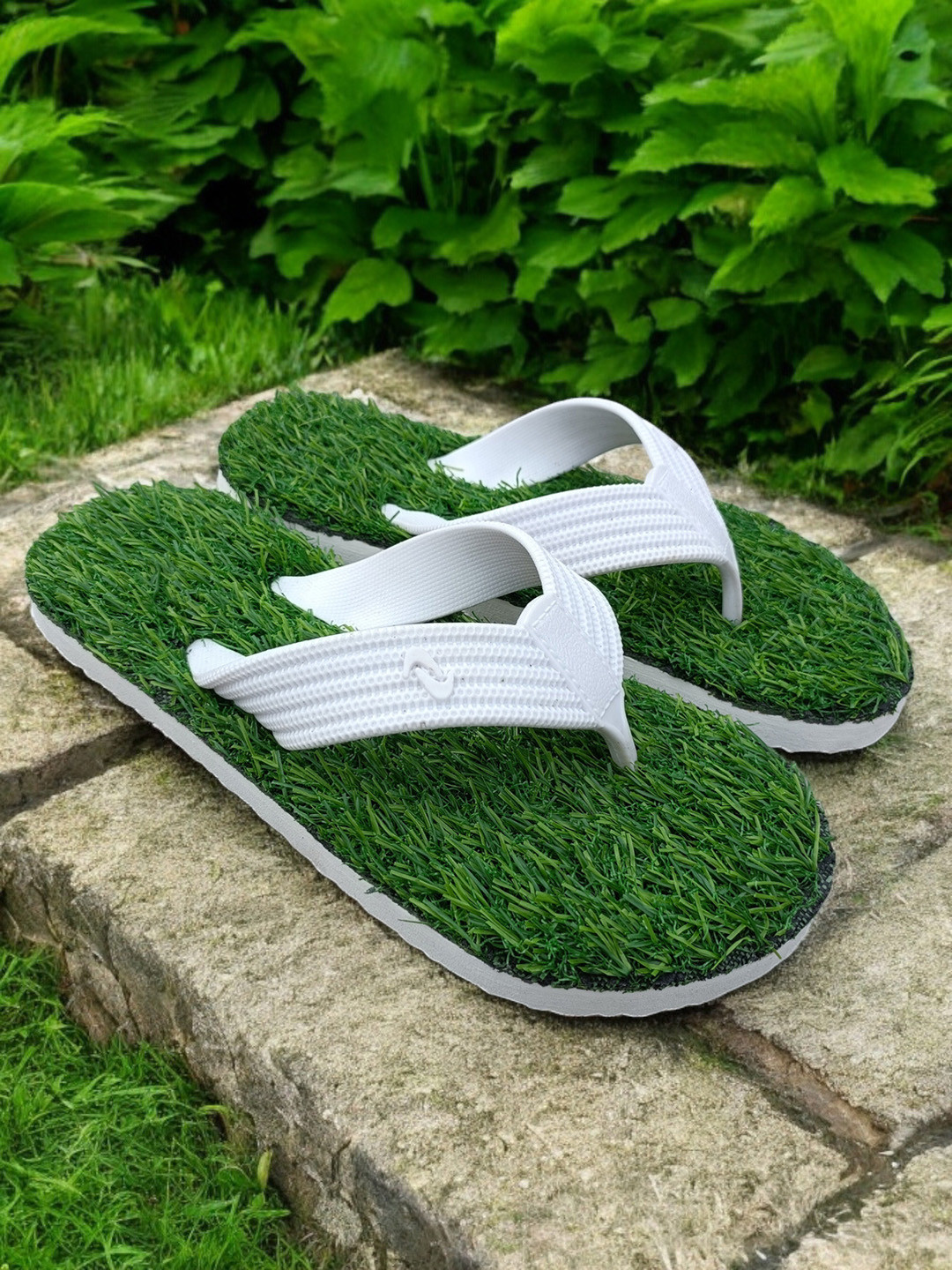 ADJ Men White Flip Flops