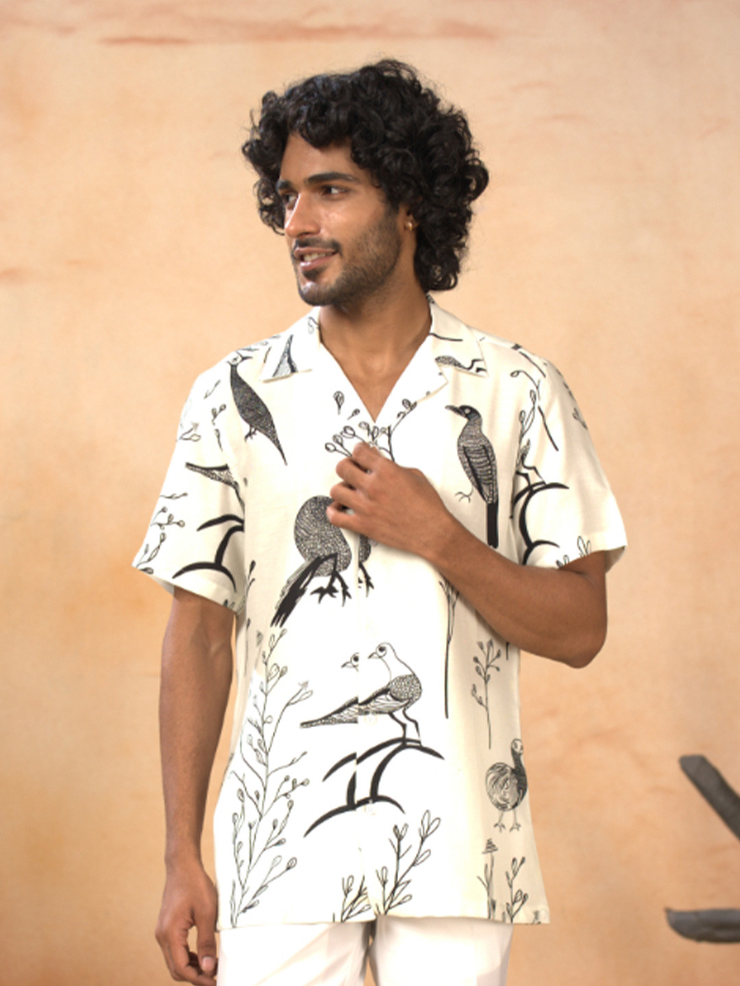 HILO DESIGN Men Graphic Printed Cuban Collar Casual Shirt