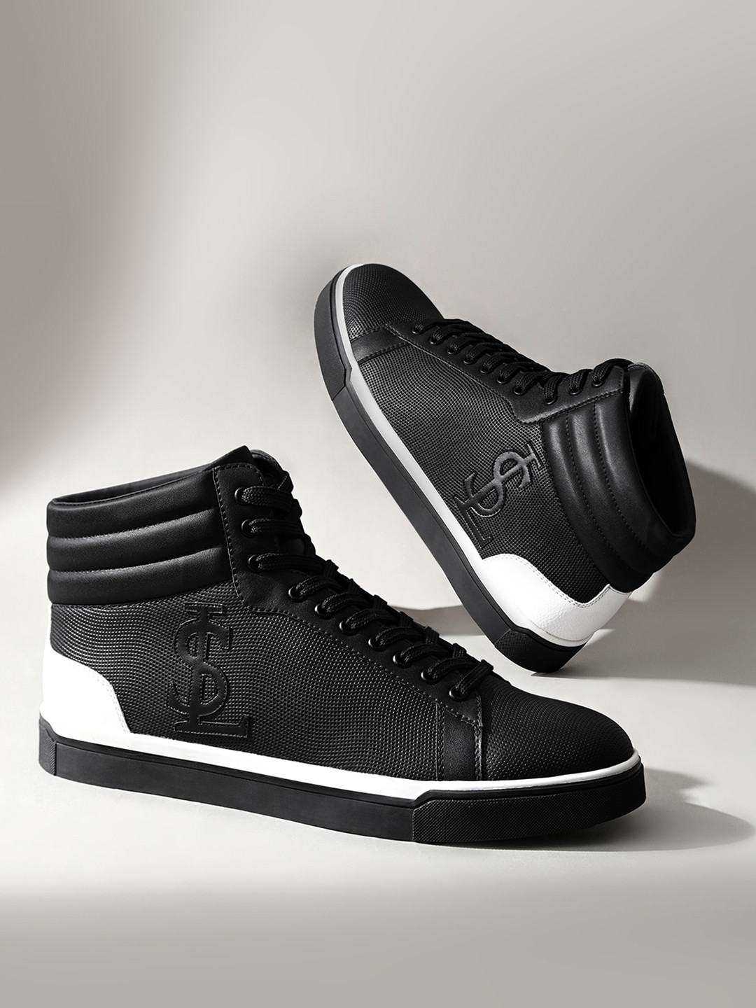 LOUIS STITCH Men Black Comfortable Mid-Top Lace-Up Sneaker