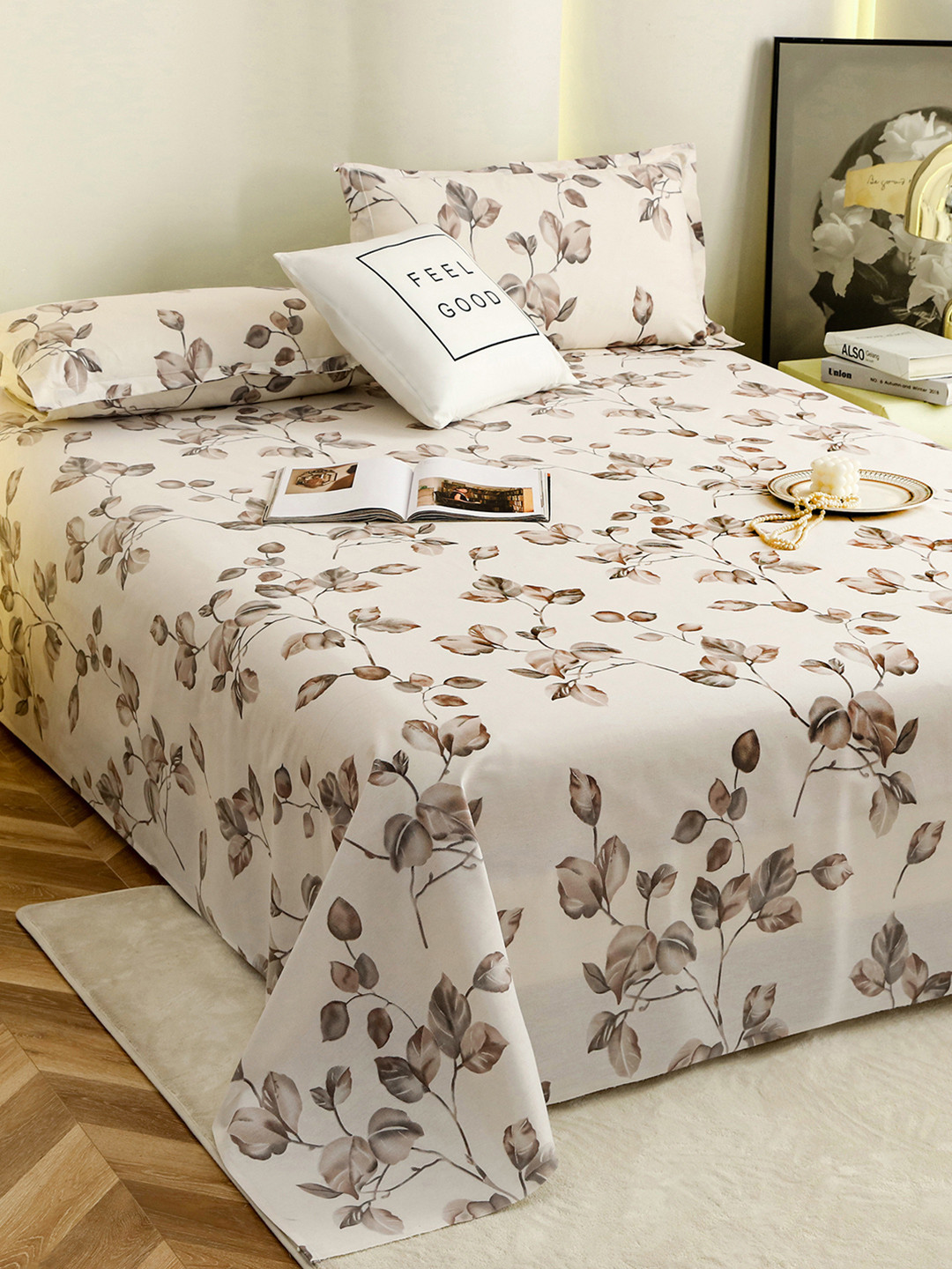 Story@home Metro Gold Off White Floral Cotton Breathable 186 TC Queen Fine Bedsheet with 2 Pillow Covers-225 x 250 cm