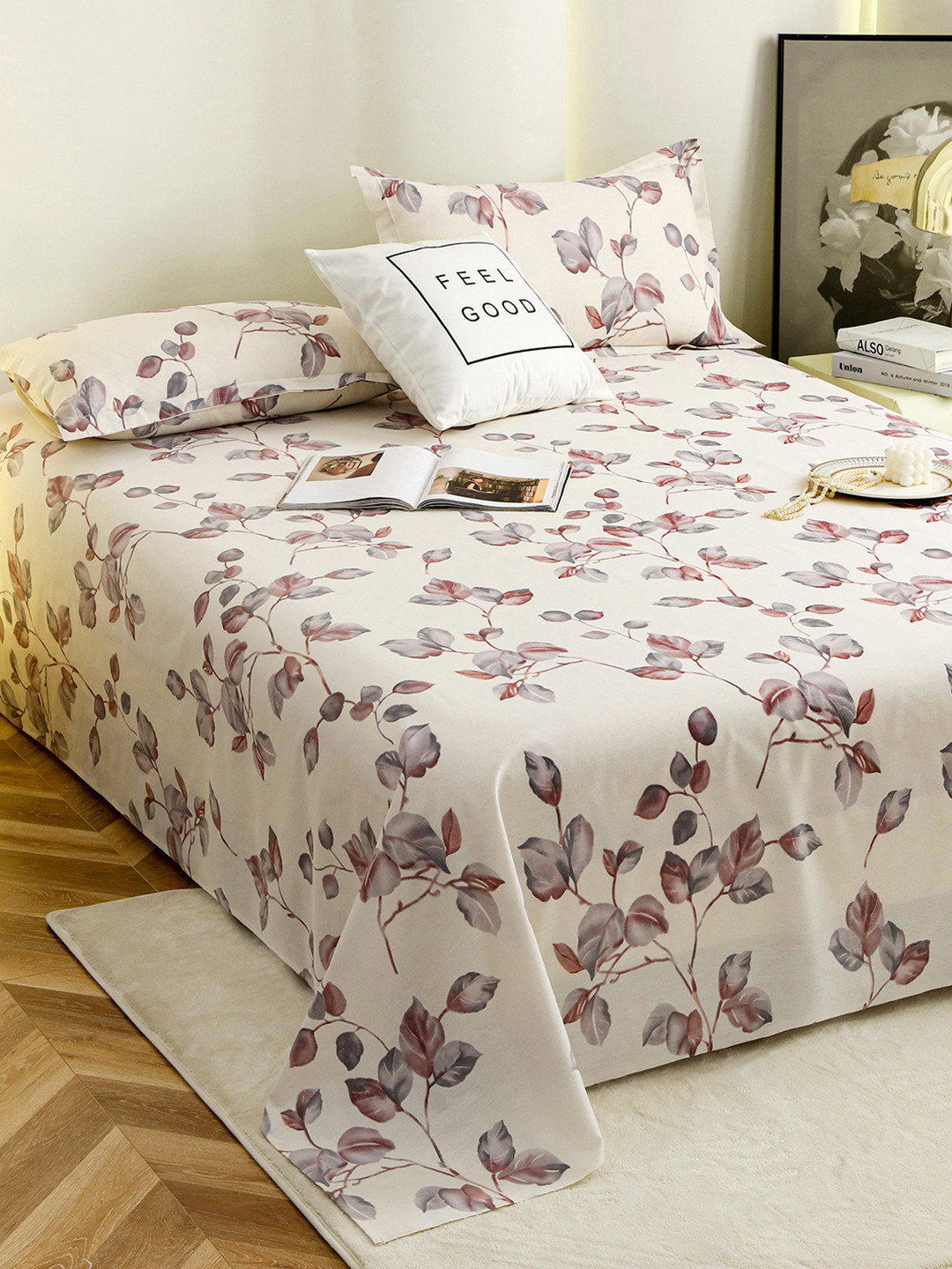 Story@home Metro Gold Off White Leaf Cotton Breathable 190 TC Queen Fine Bedsheet with 2 Pillow Covers-89 x 98 inches