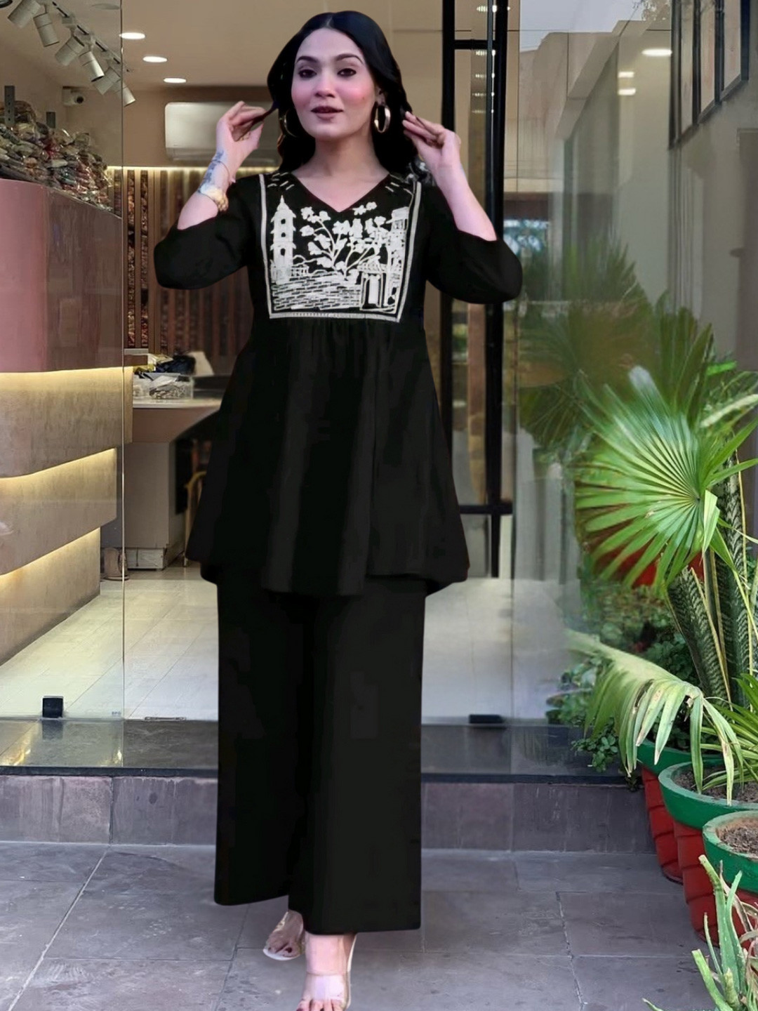 DISHWA FASHION Embroidered Top & Palazzo Co-Ords