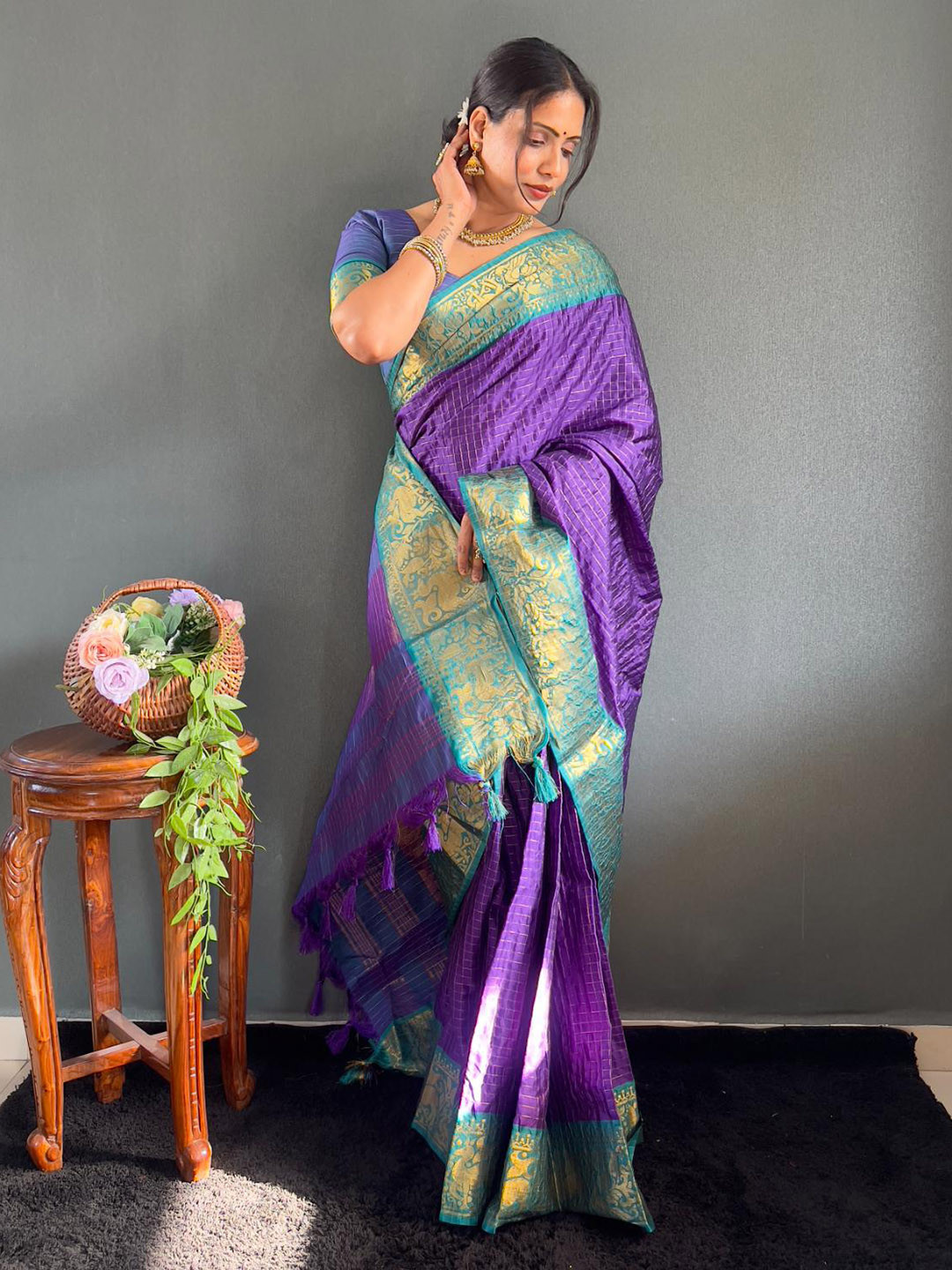 AQUILIQ Purple Art Silk Woven Design Sarees