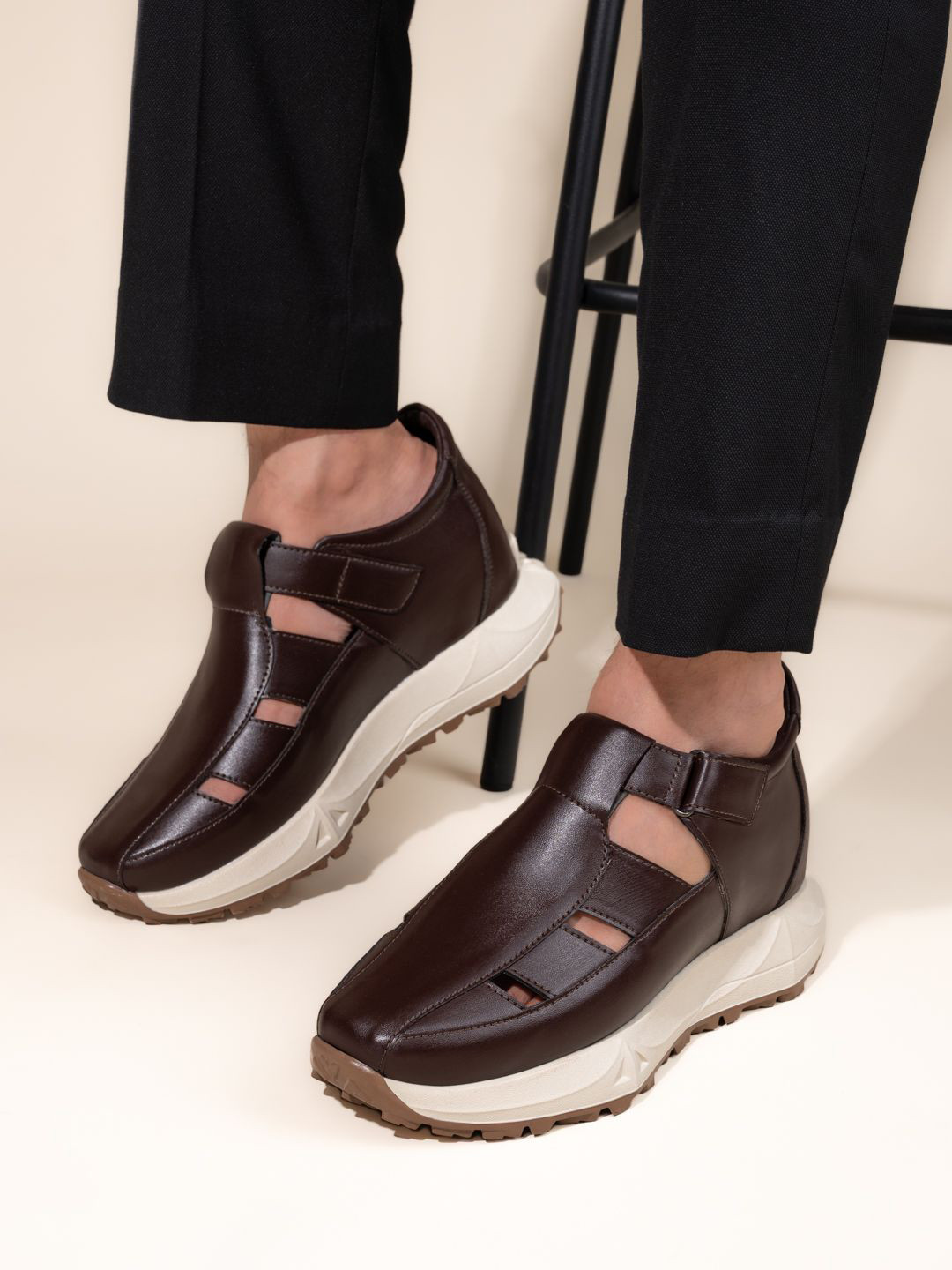 HI Toes Men Fisherman Elavator Sandals