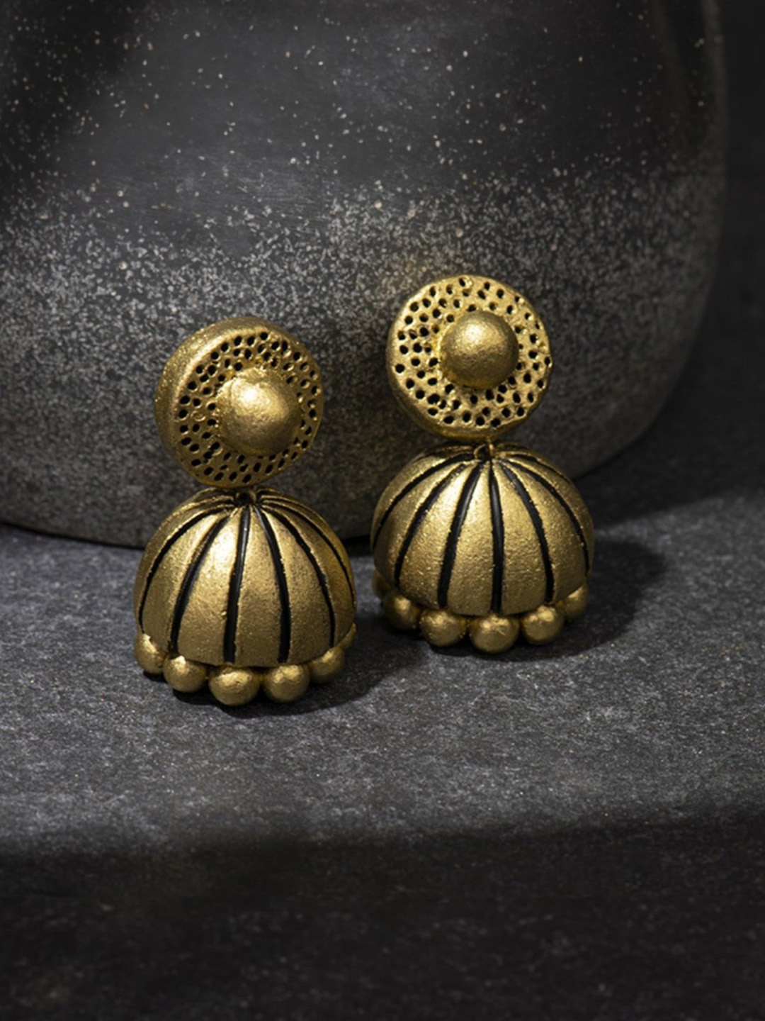 Mridah Dome Shaped Jhumkas Earrings
