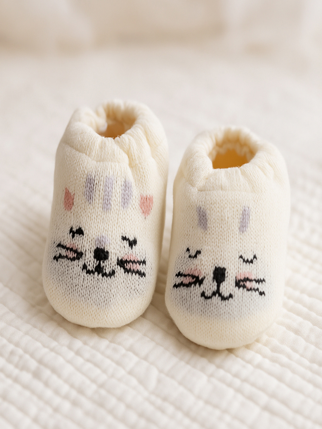 THE BABY TRUNK Infant Rabbit Cotton Booties