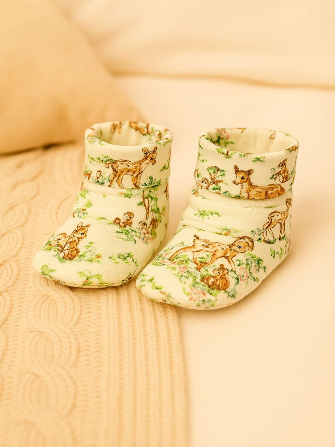 THE BABY TRUNK Girls Infant Bambi Print Organic Cotton Booties