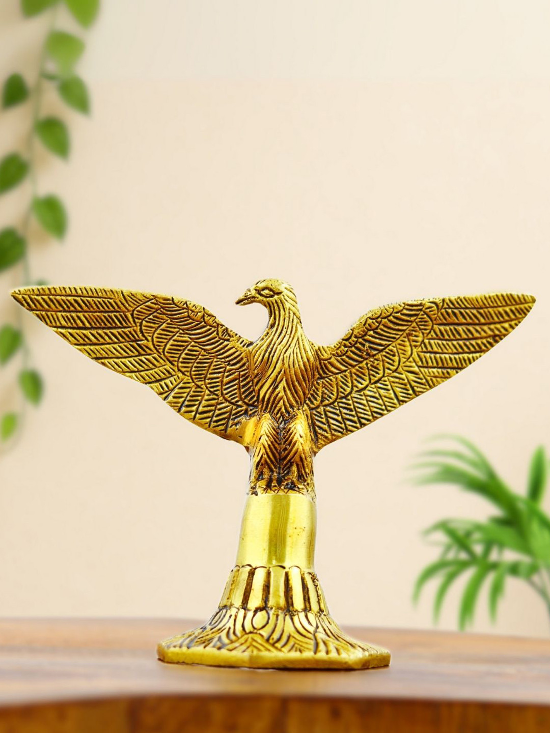 INTERNATIONAL GIFT Flying Eagle Gold Brass Metallic Living Room Medium Showpiece - 5 Inches