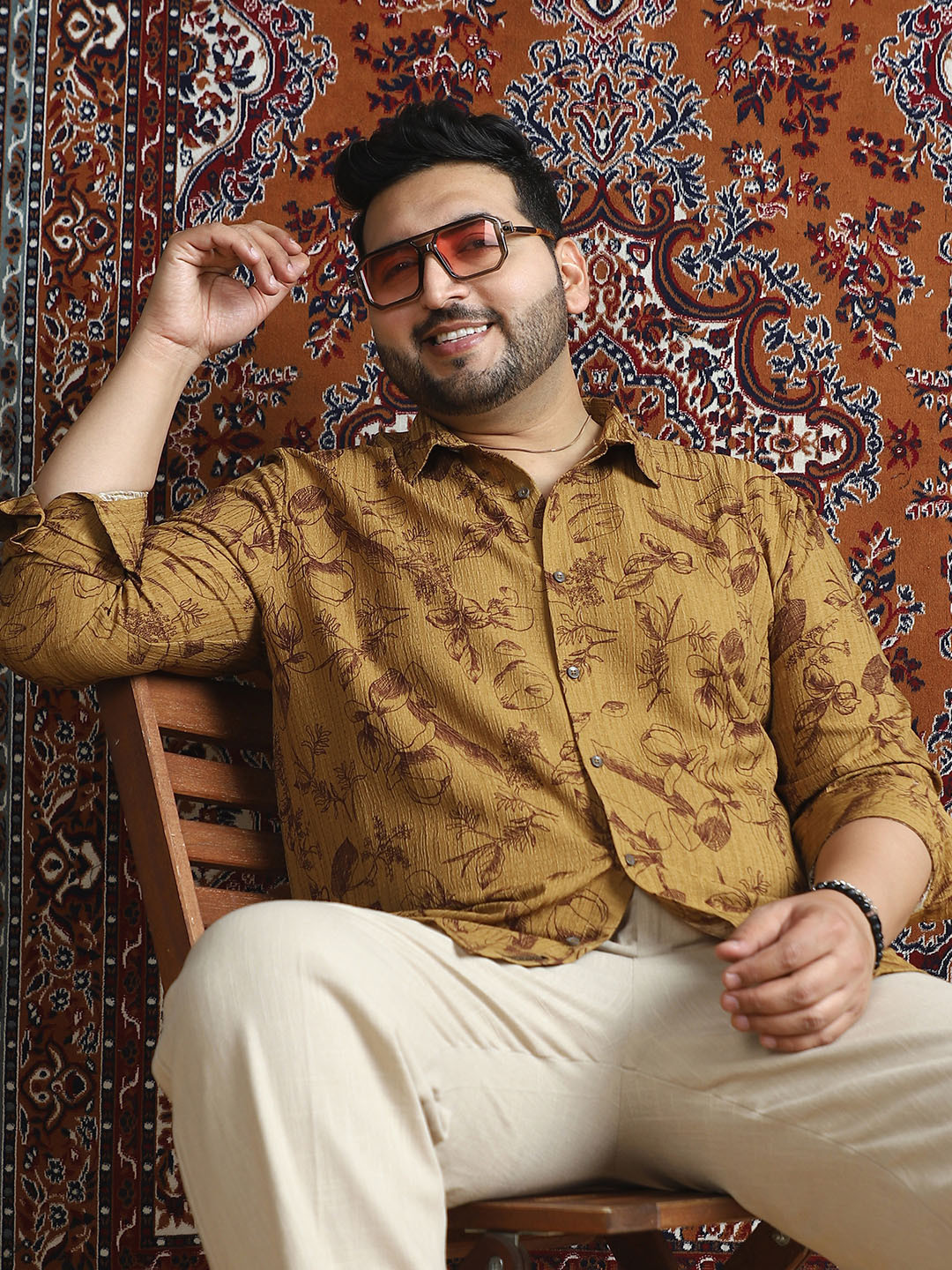 Instafab Plus Floral Printed Comfort Spread Collar Cotton Shirt