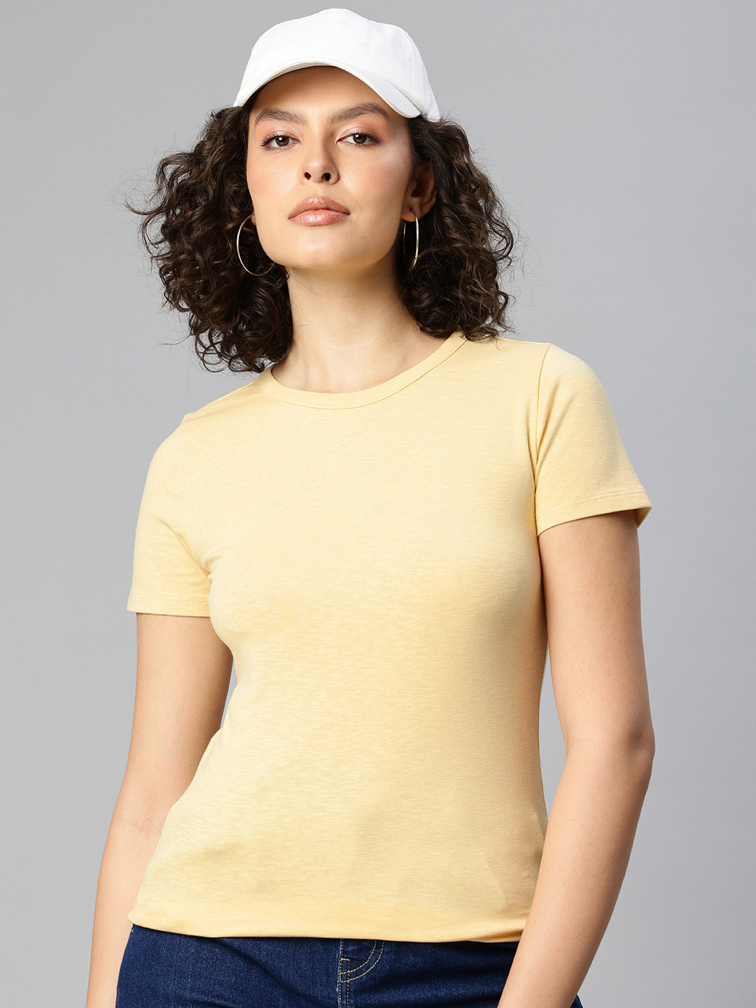 GAP Round Neck Casual T-shirt