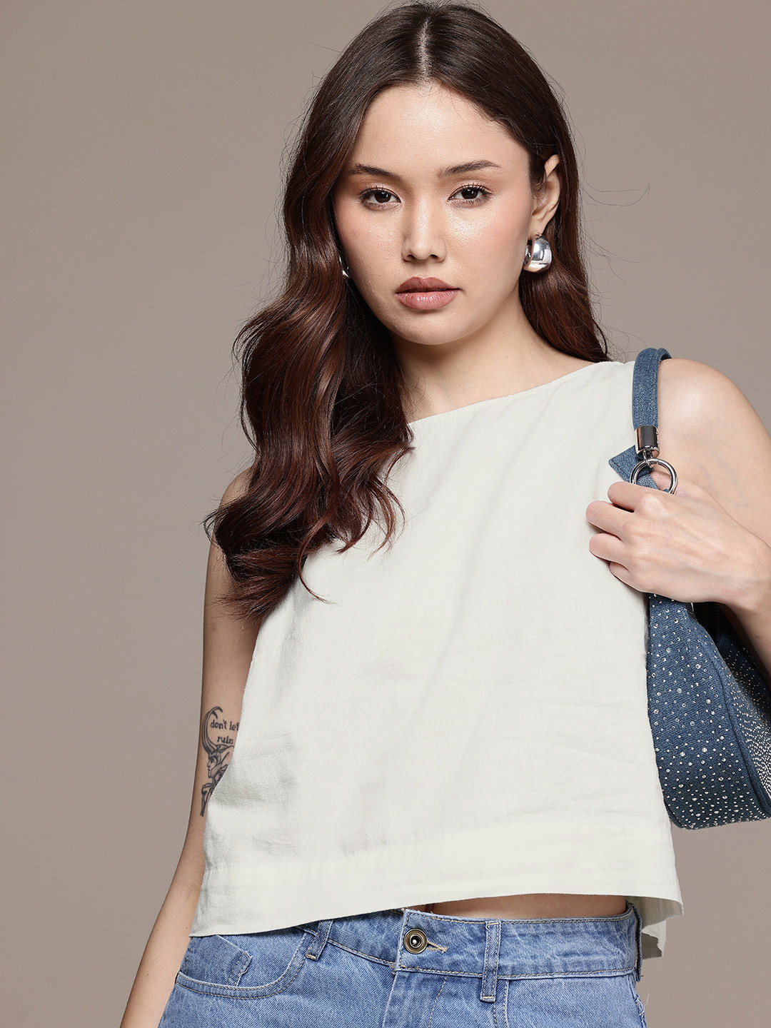 GAP Boat-Neck Sleeveless Top