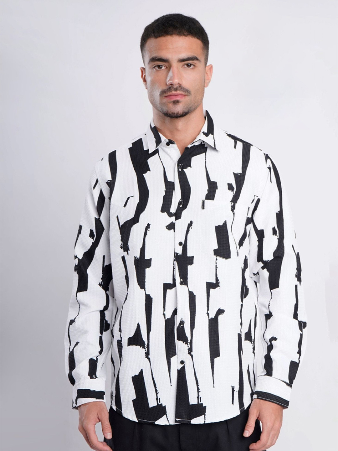 Bene Kleed Regular Fit Abstract Printed Casual Shirt