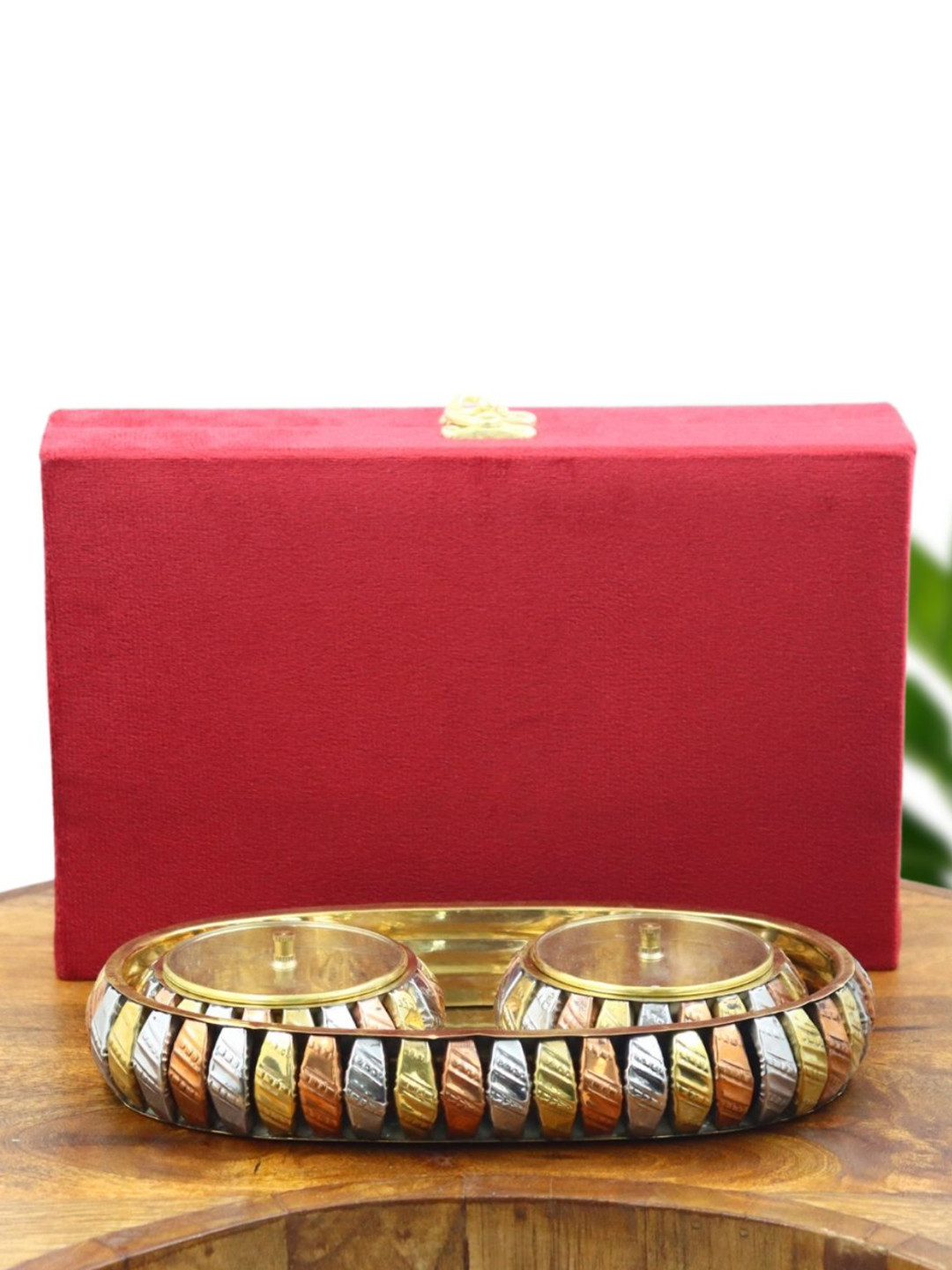 international Gift Gold Striped Metal Easy To Clean 3 Piece Flip Top Jar