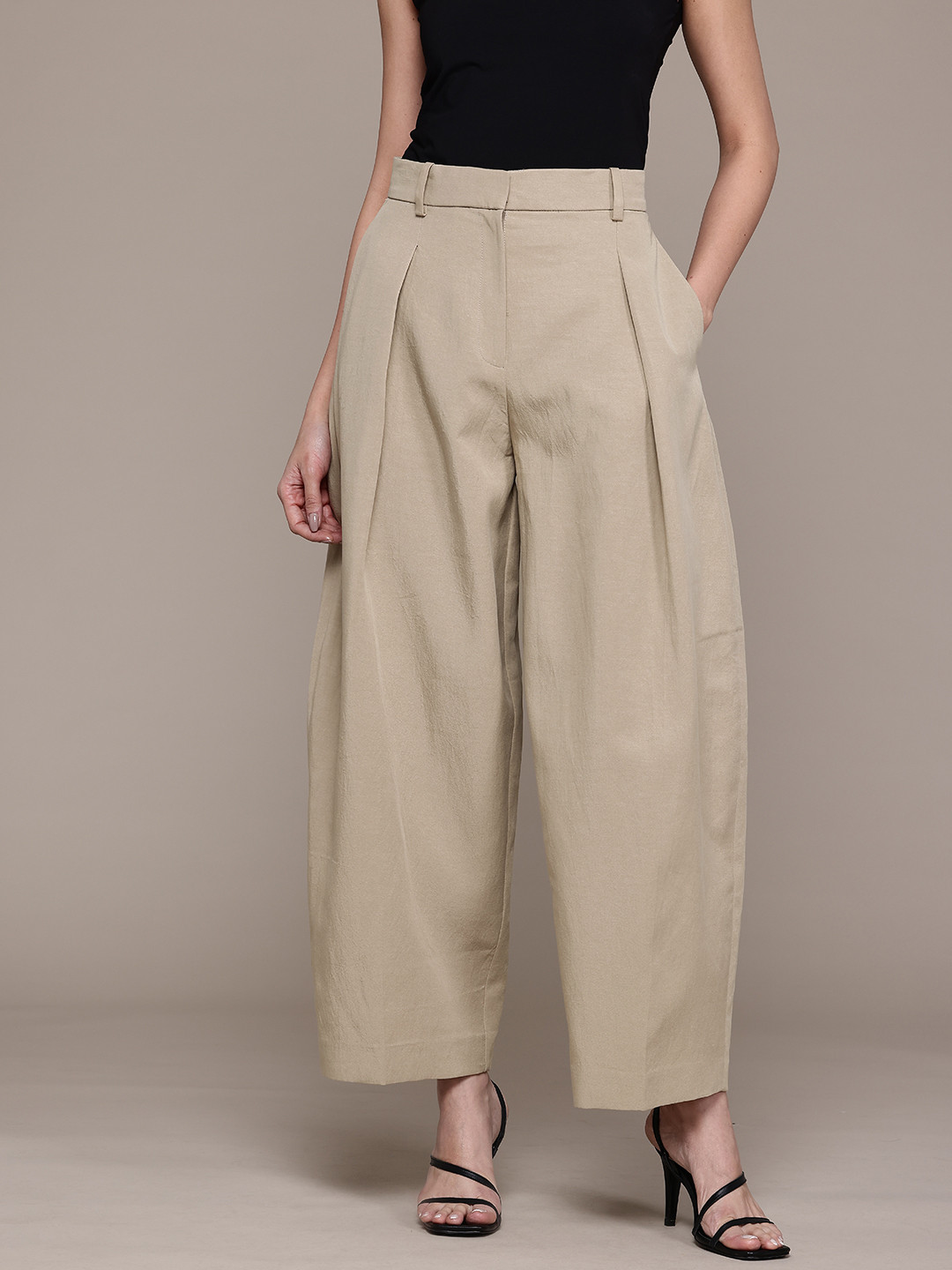 MANGO Women Pleated Balloon Fit Trousers