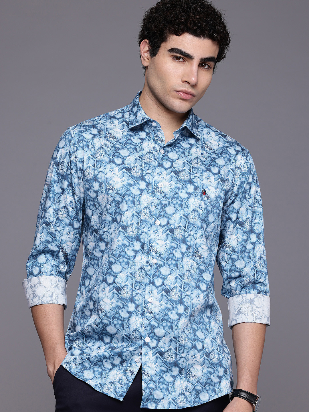Louis Philippe Sport Slim Fit Geometric Printed Pure Cotton Casual Shirt