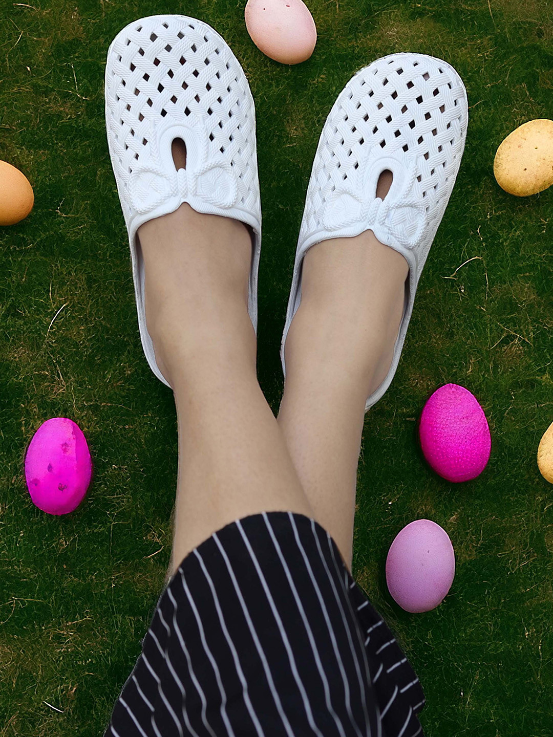 aadi Women White Sliders